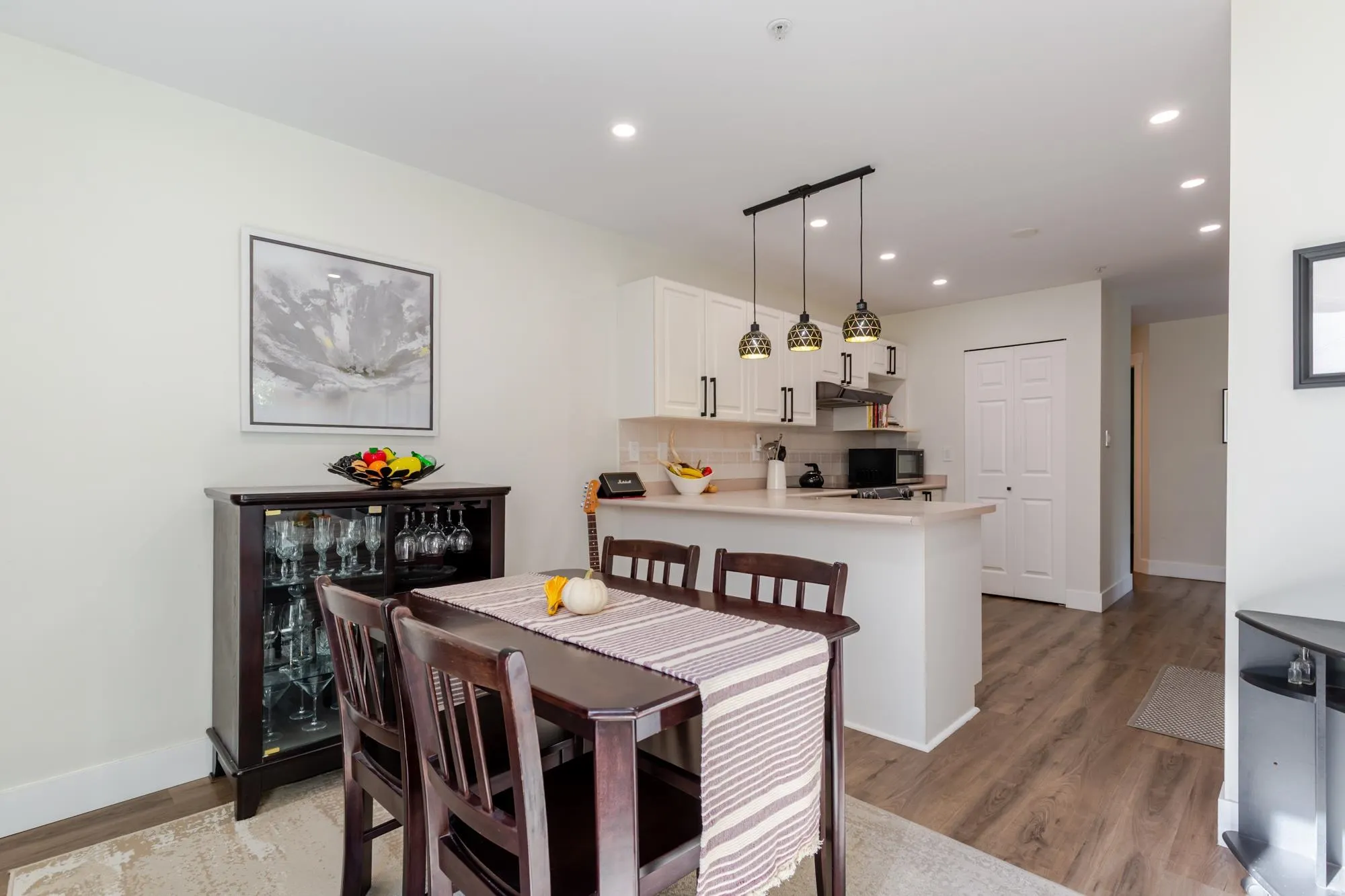 202 3172 Gladwin Road