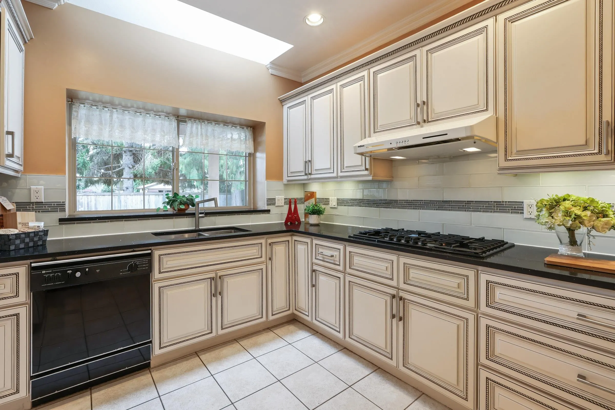 7460 Lombard Road