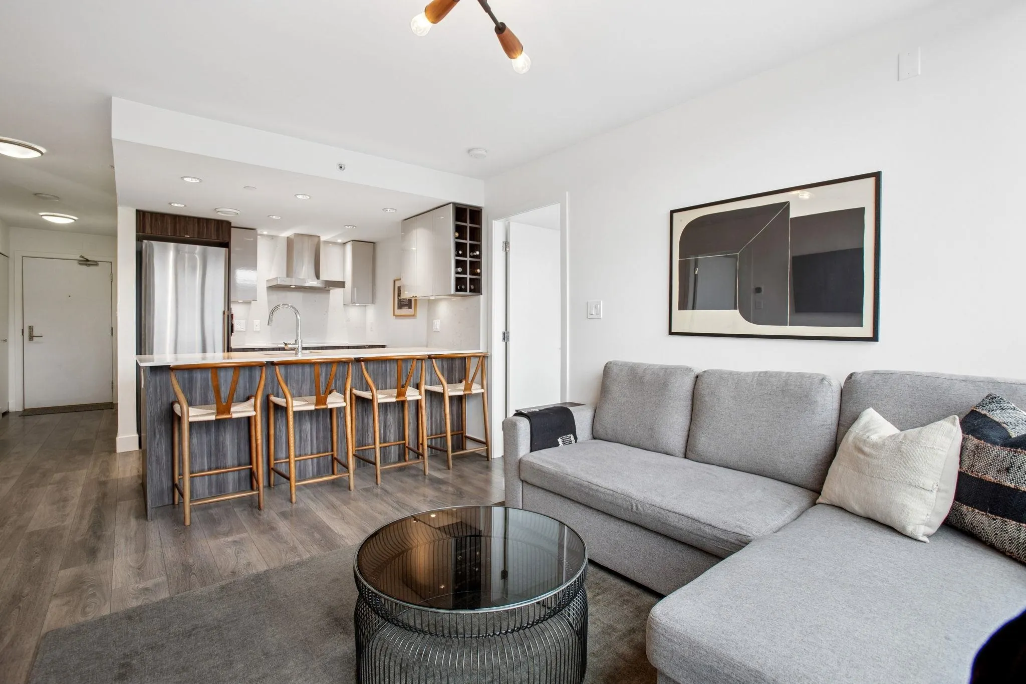 607 1788 Columbia Street