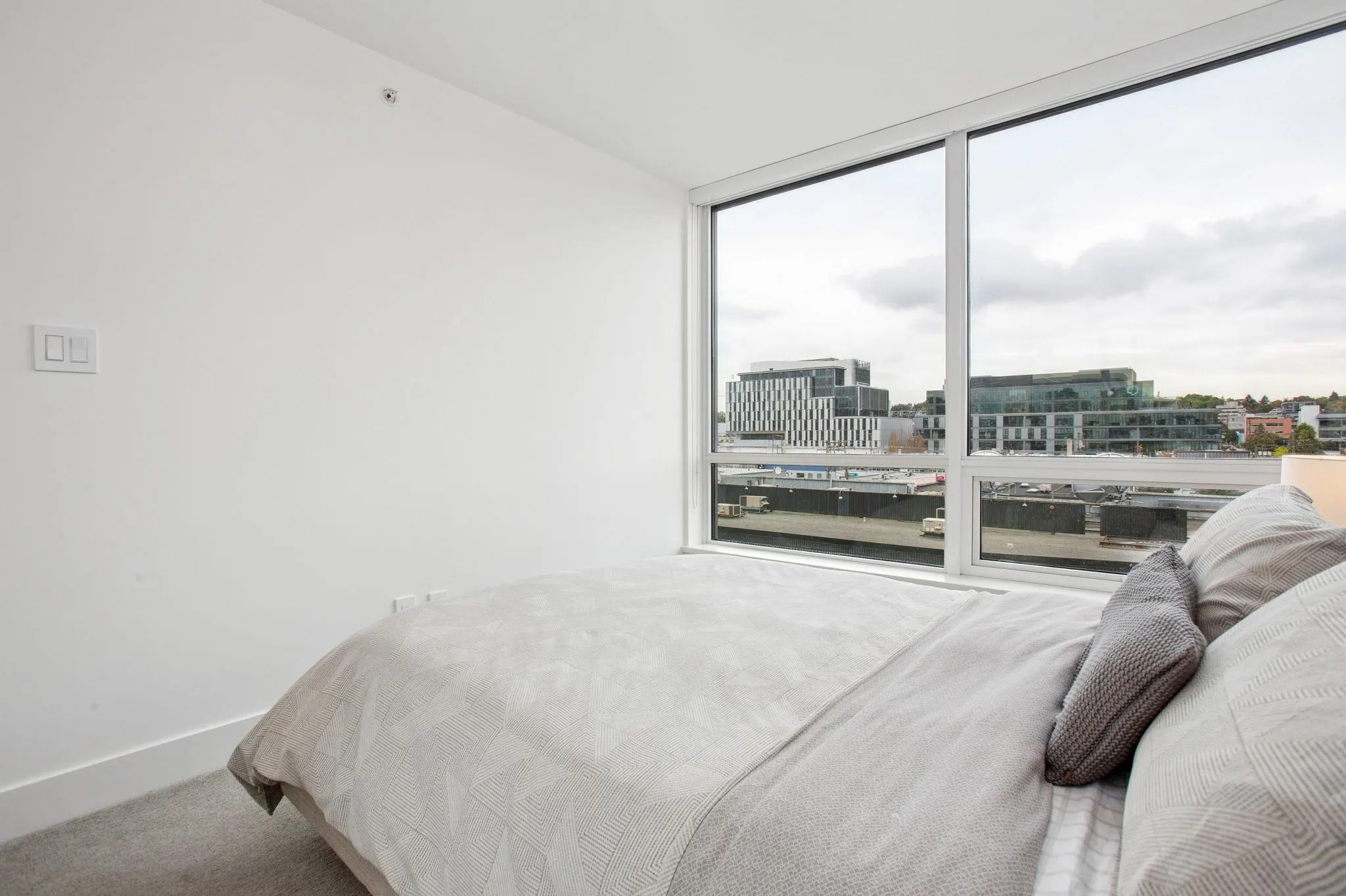 607 1788 Columbia Street