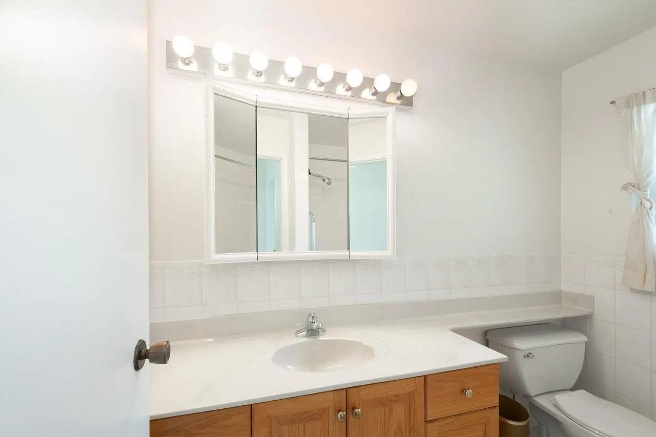 2155-57 W 15th Avenue