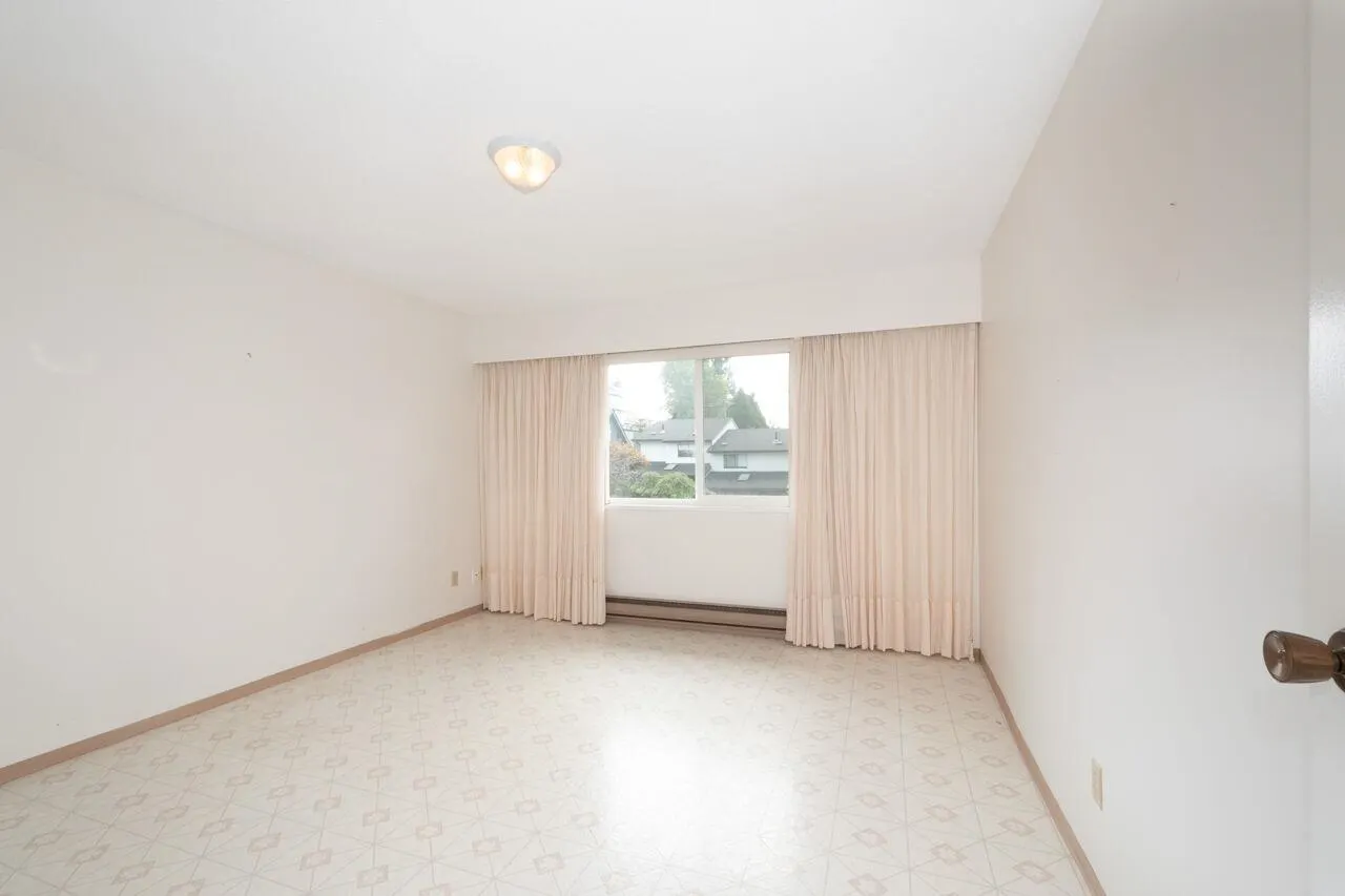 2155-57 W 15th Avenue