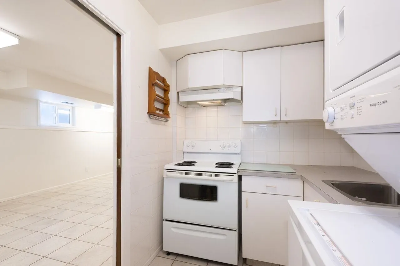 2155-57 W 15th Avenue