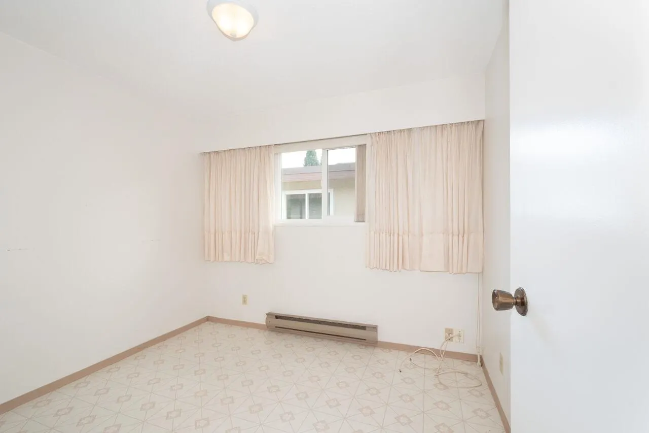 2155-57 W 15th Avenue