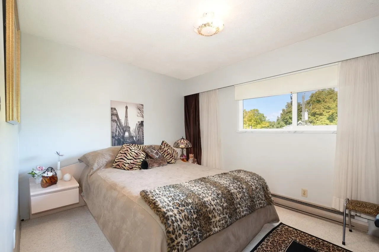 2155-57 W 15th Avenue