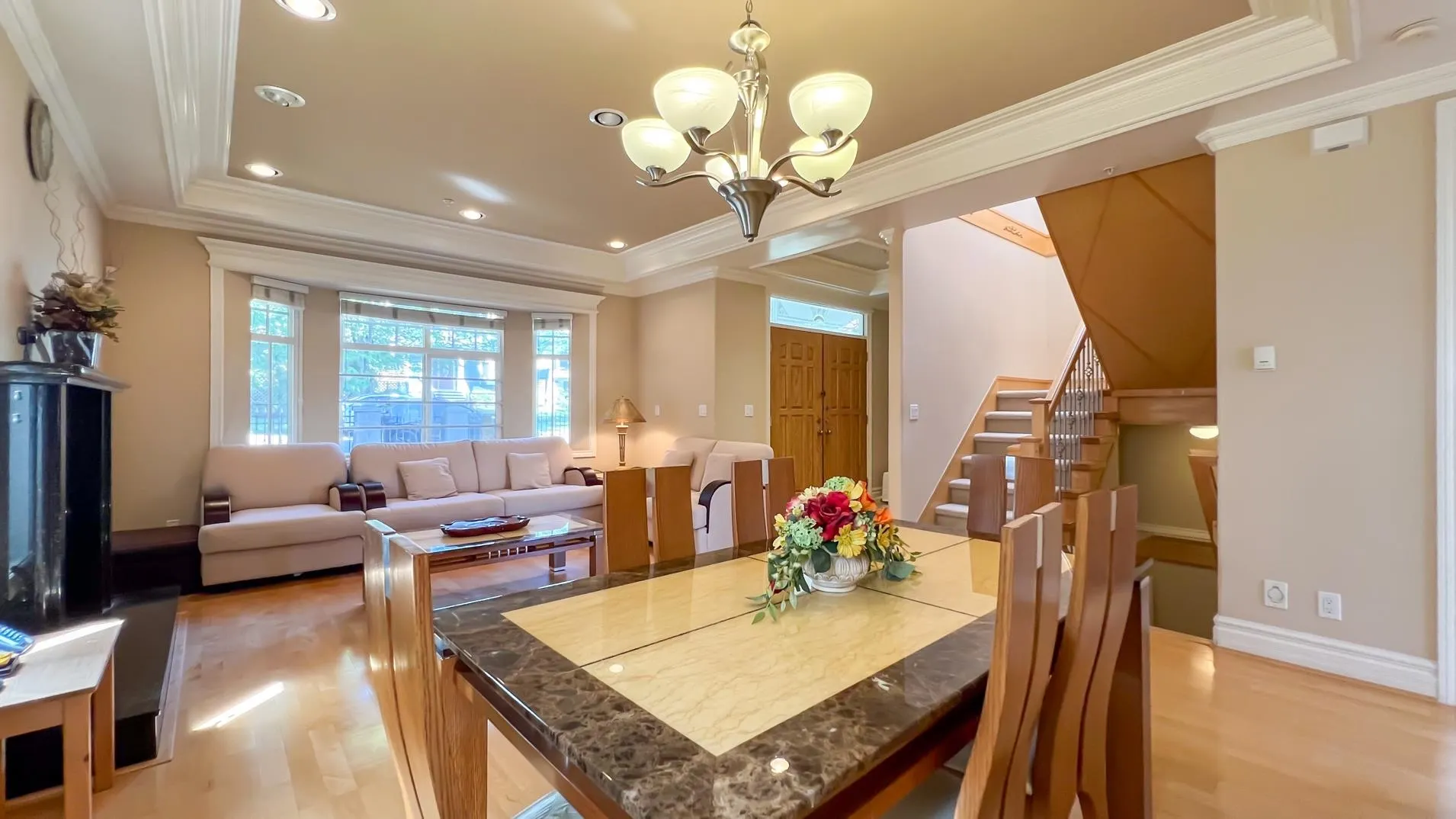 260 W 63rd Avenue