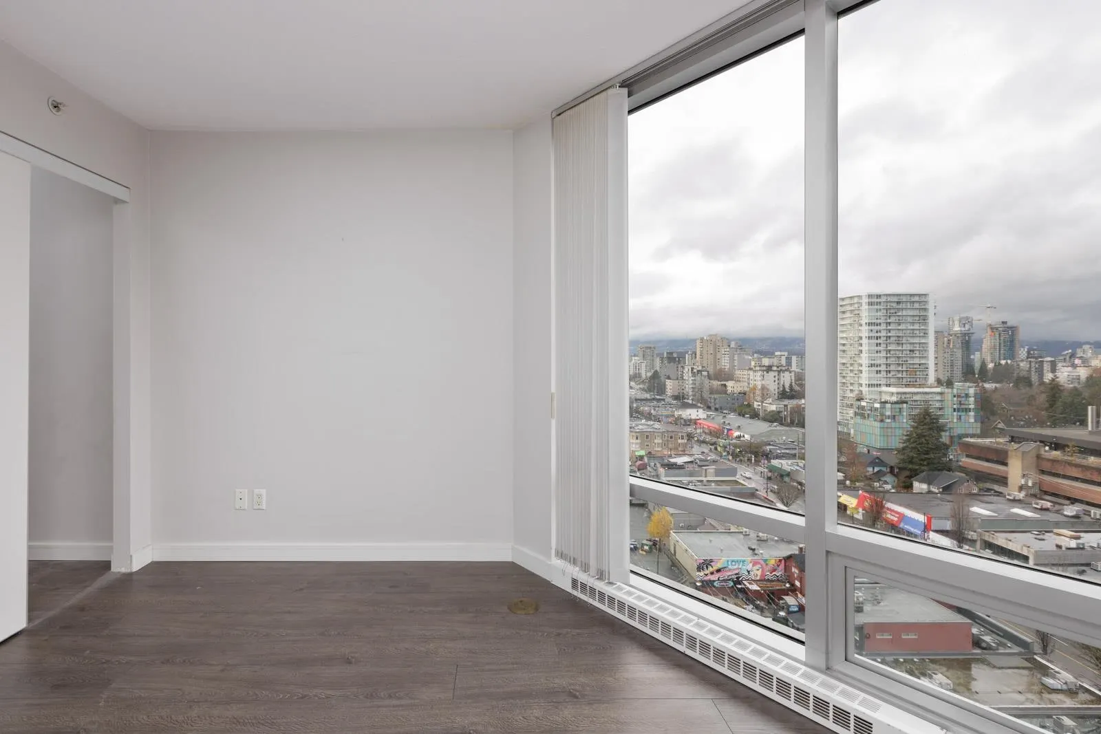 1601 1003 Burnaby Street