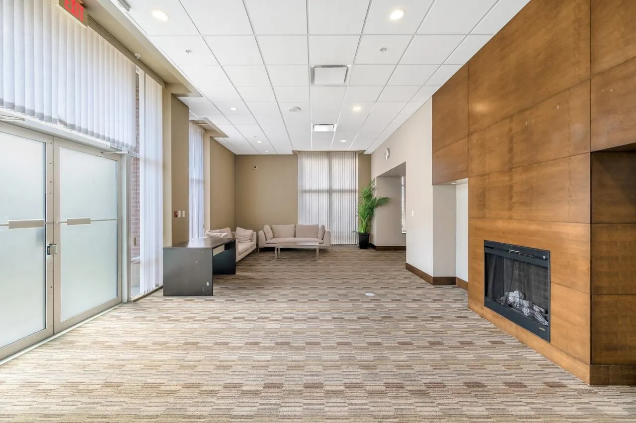 2204 13399 104 Avenue