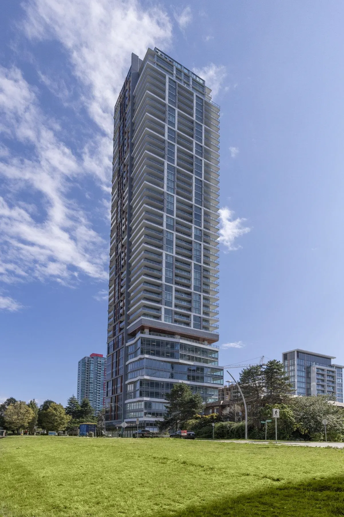 2504 6511 Sussex Avenue