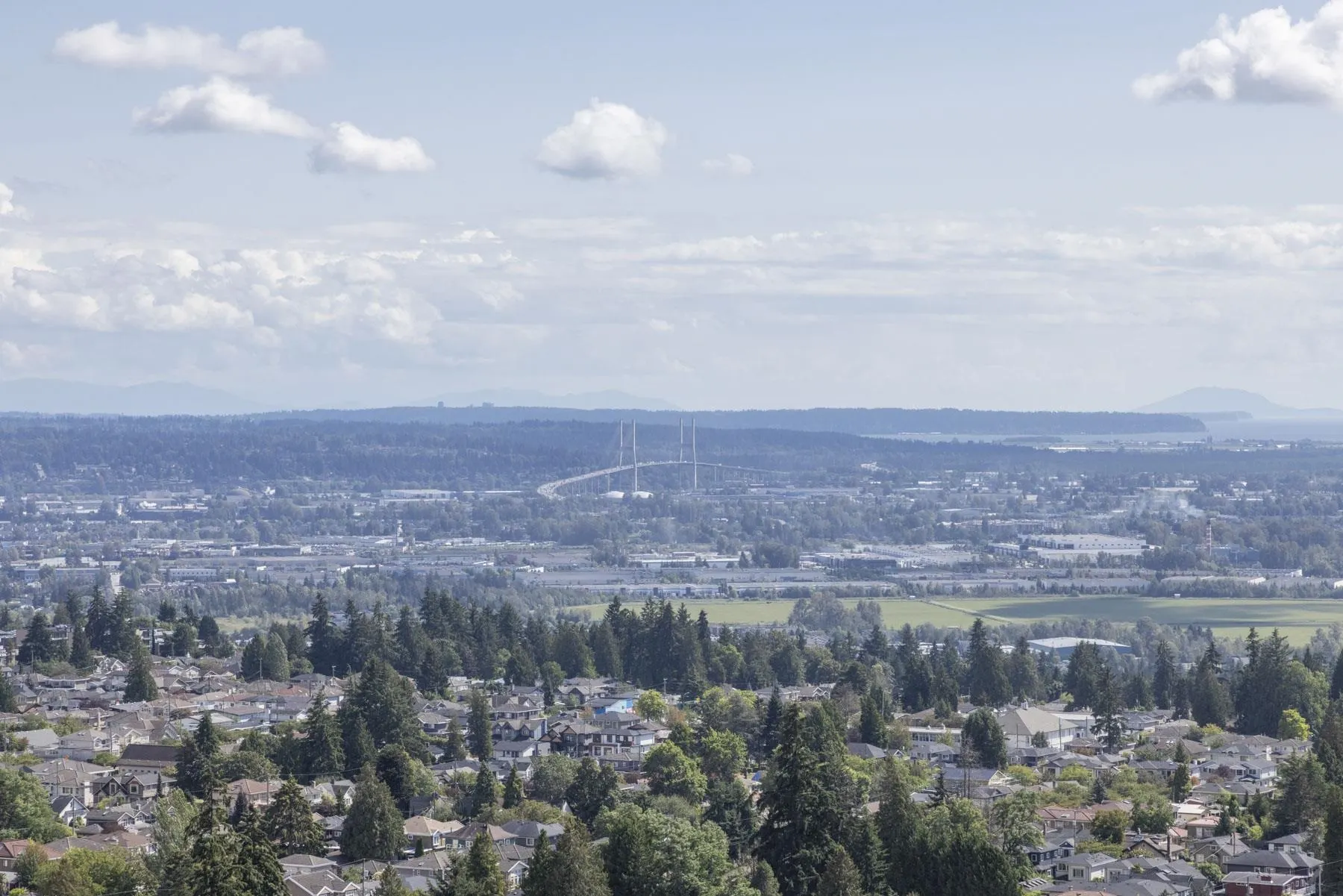 2504 6511 Sussex Avenue