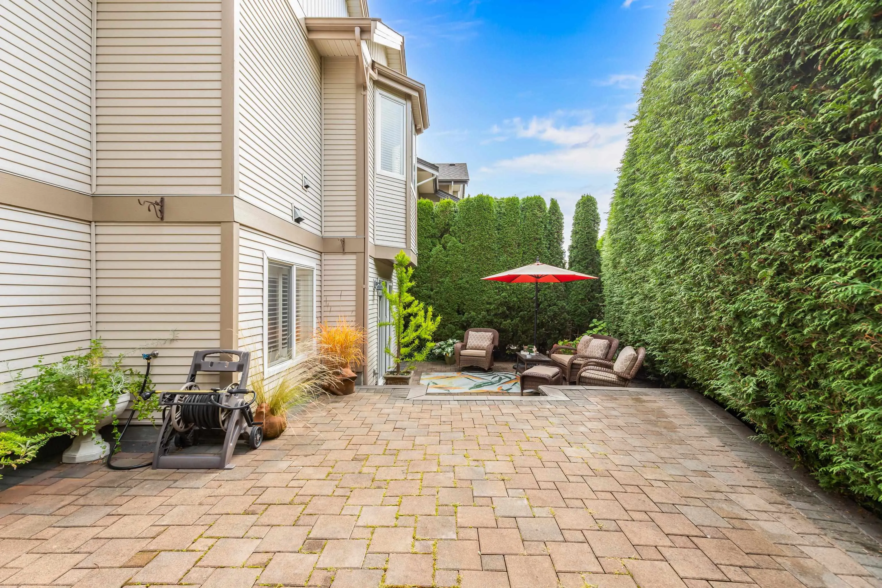 29 11442 Best Street