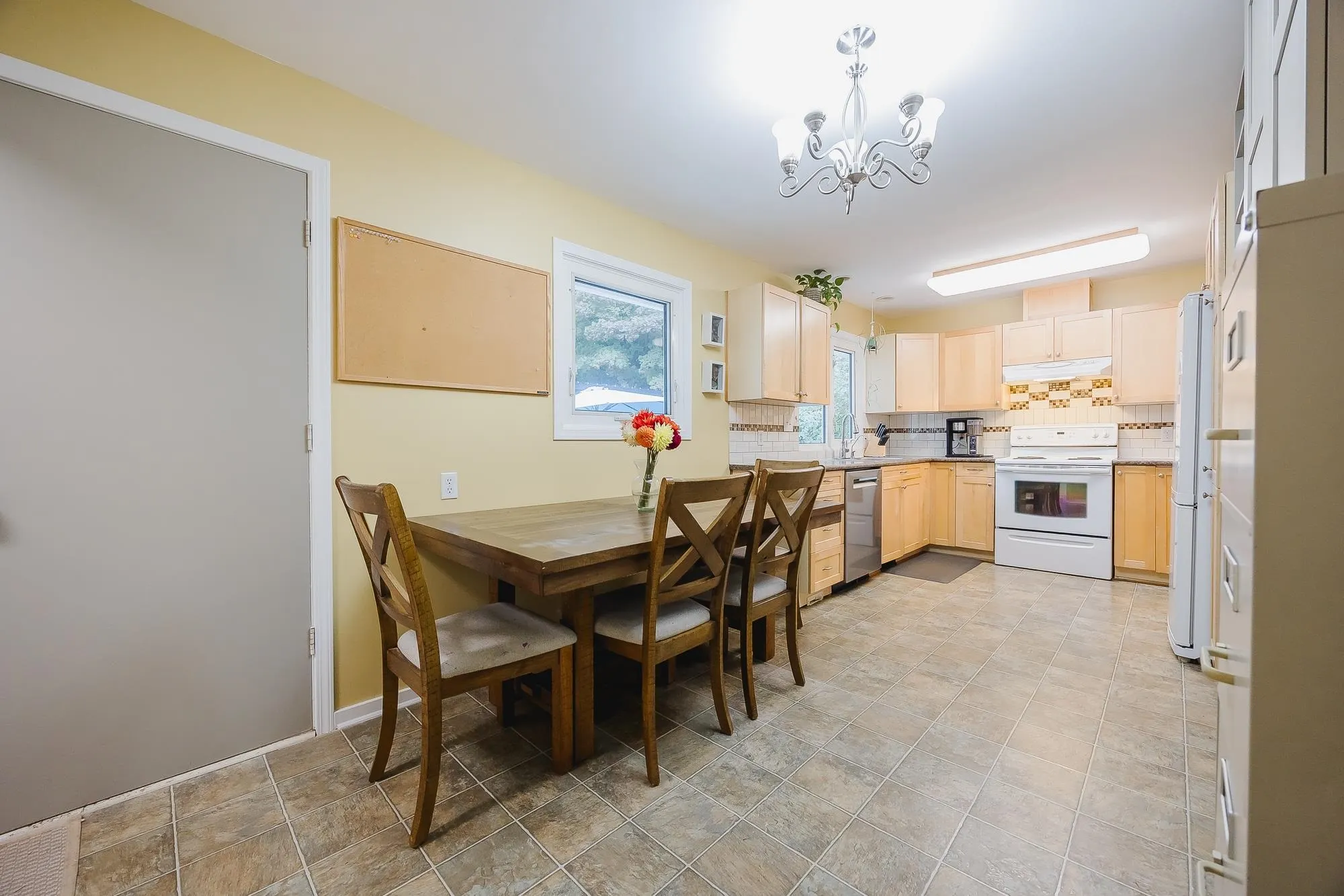 2296 Alexander Crescent