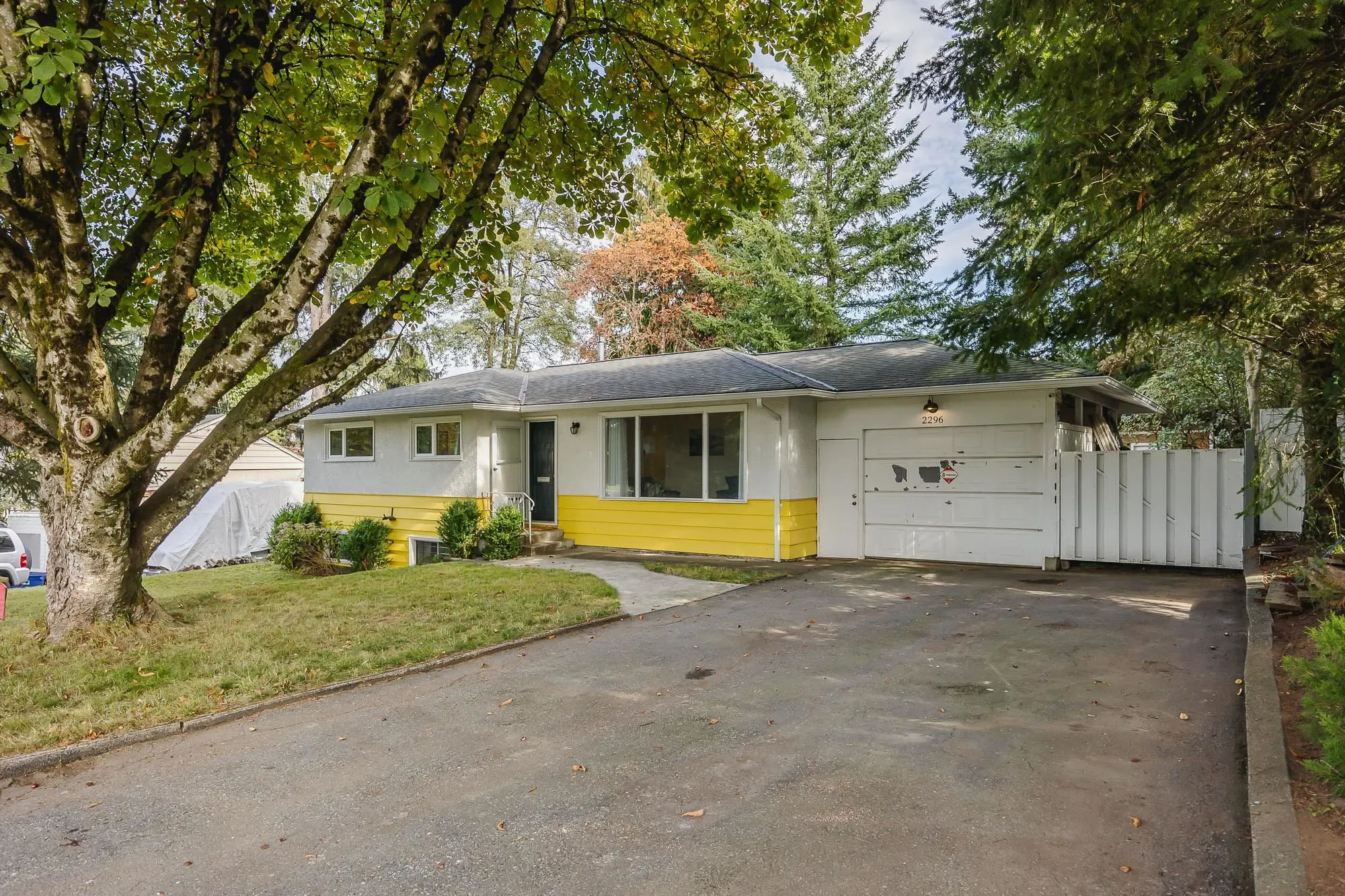 2296 Alexander Crescent