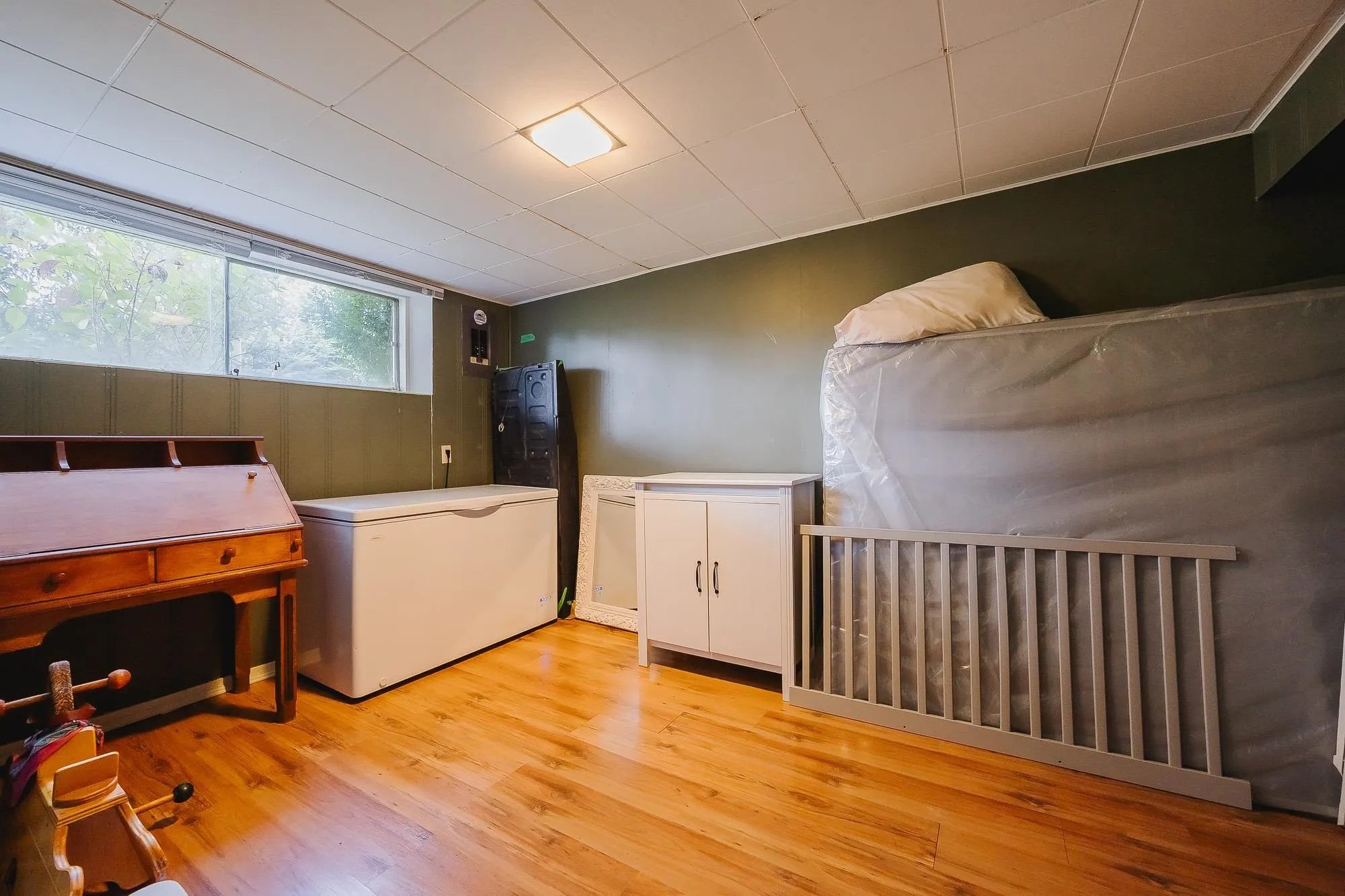 2296 Alexander Crescent