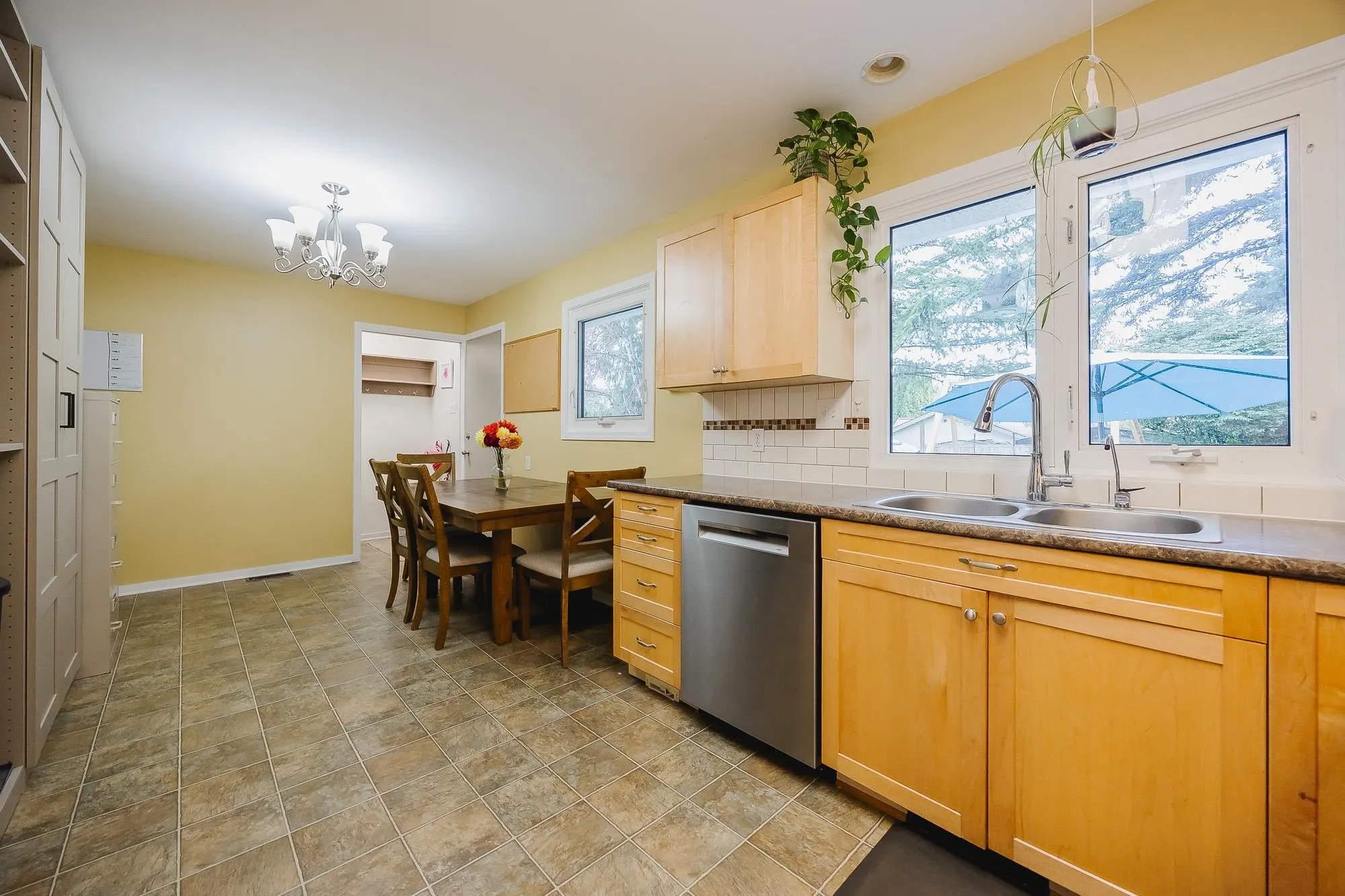2296 Alexander Crescent