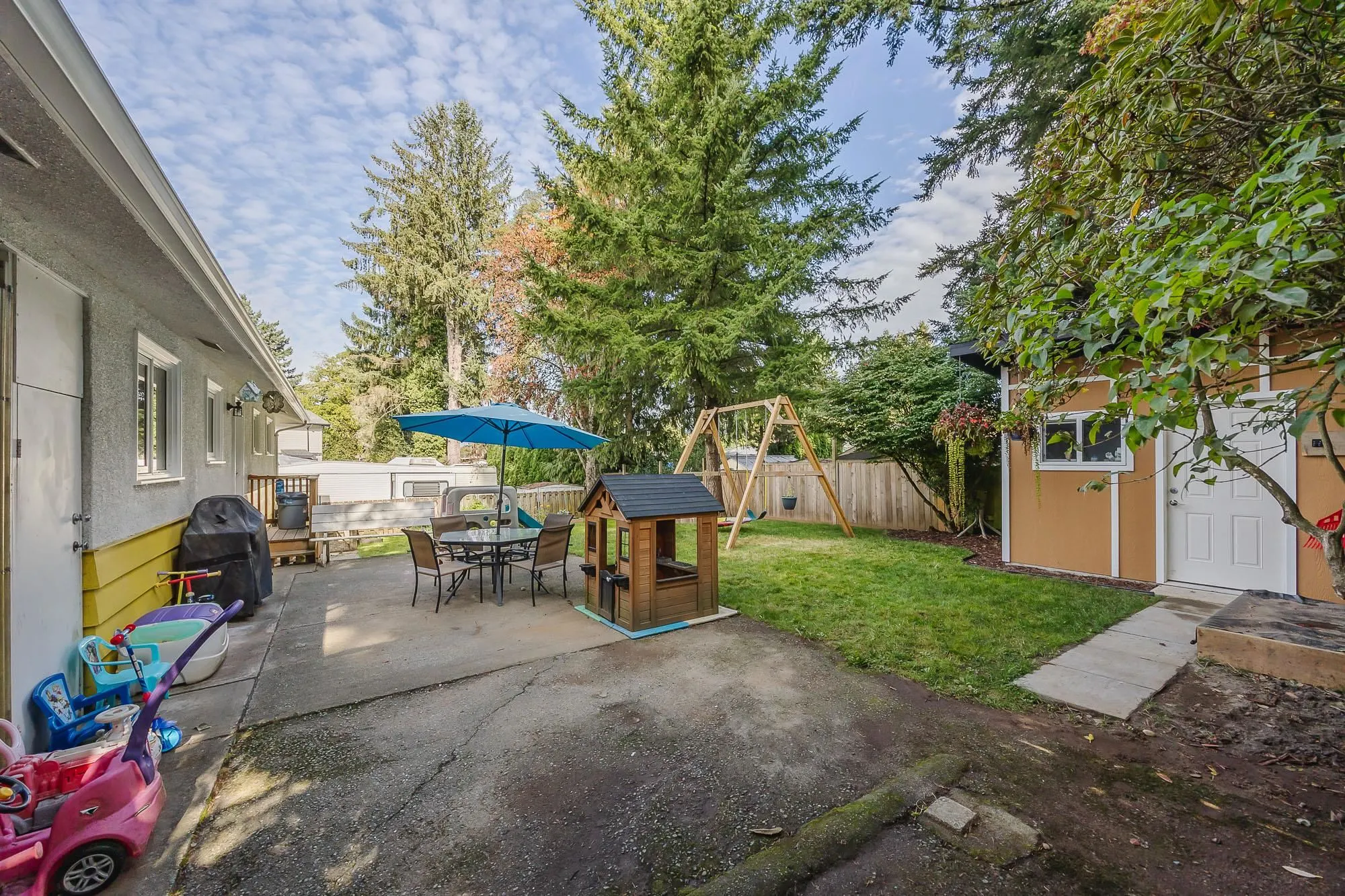 2296 Alexander Crescent