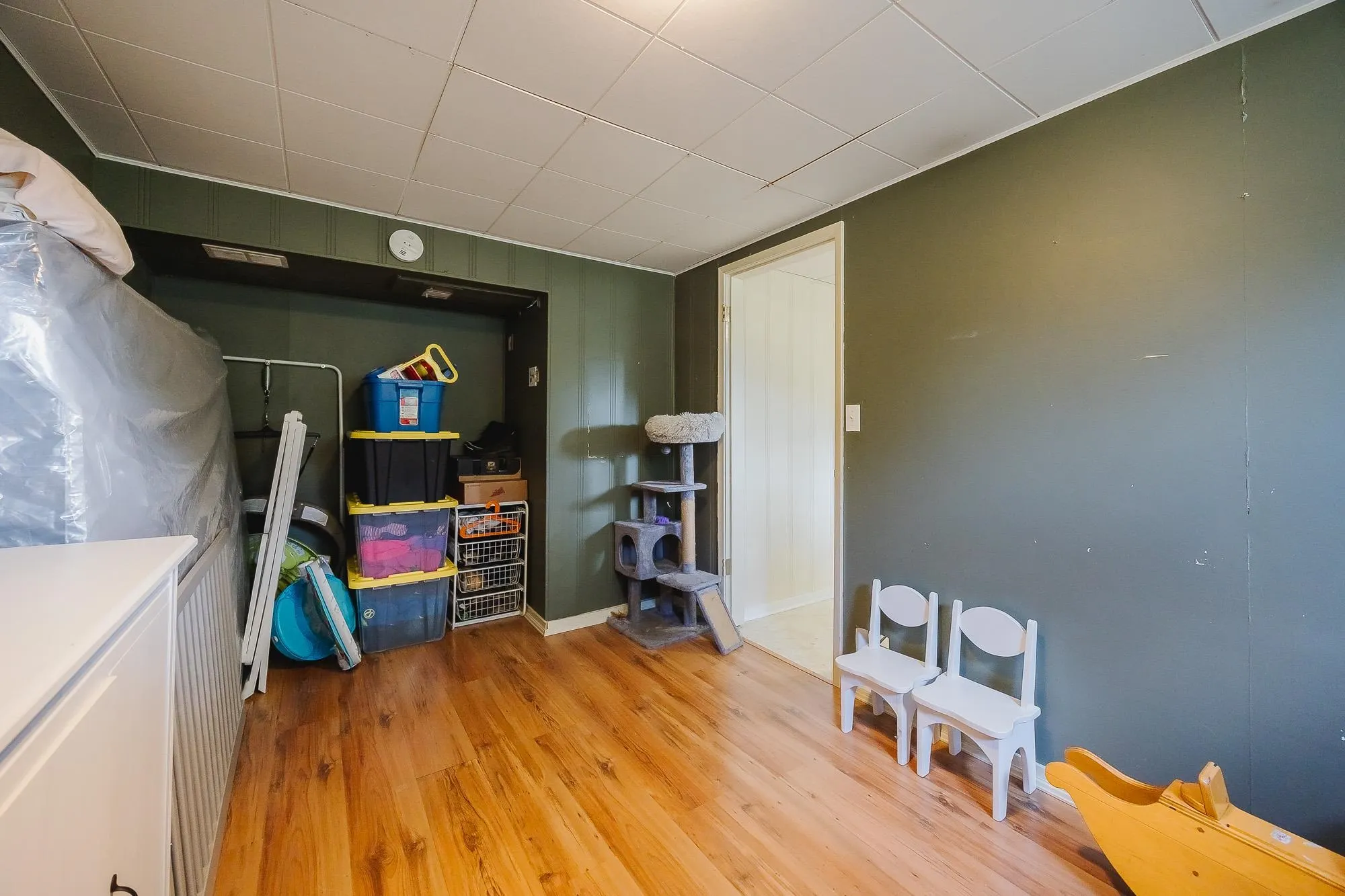 2296 Alexander Crescent