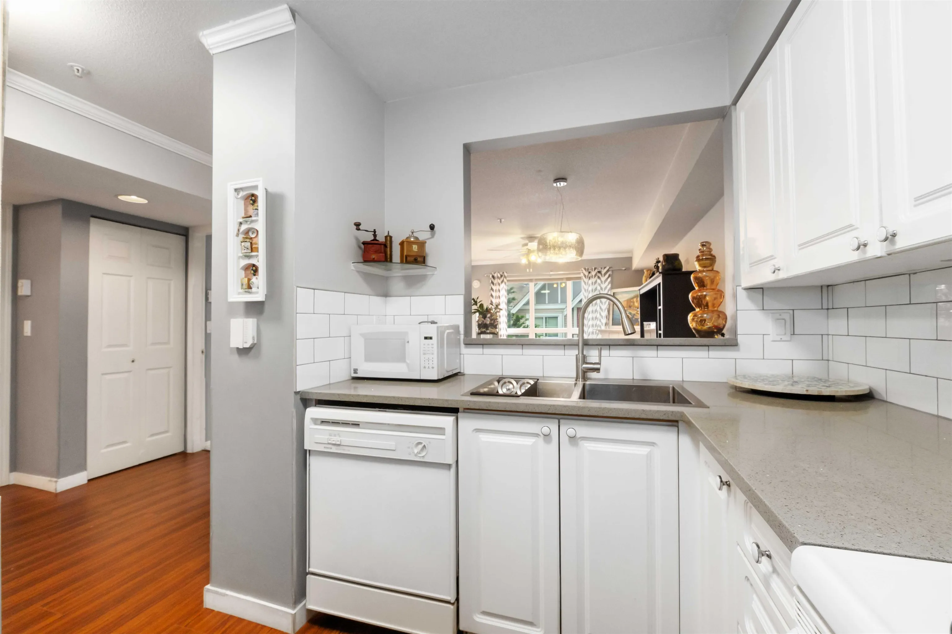 308 14355 103 Avenue