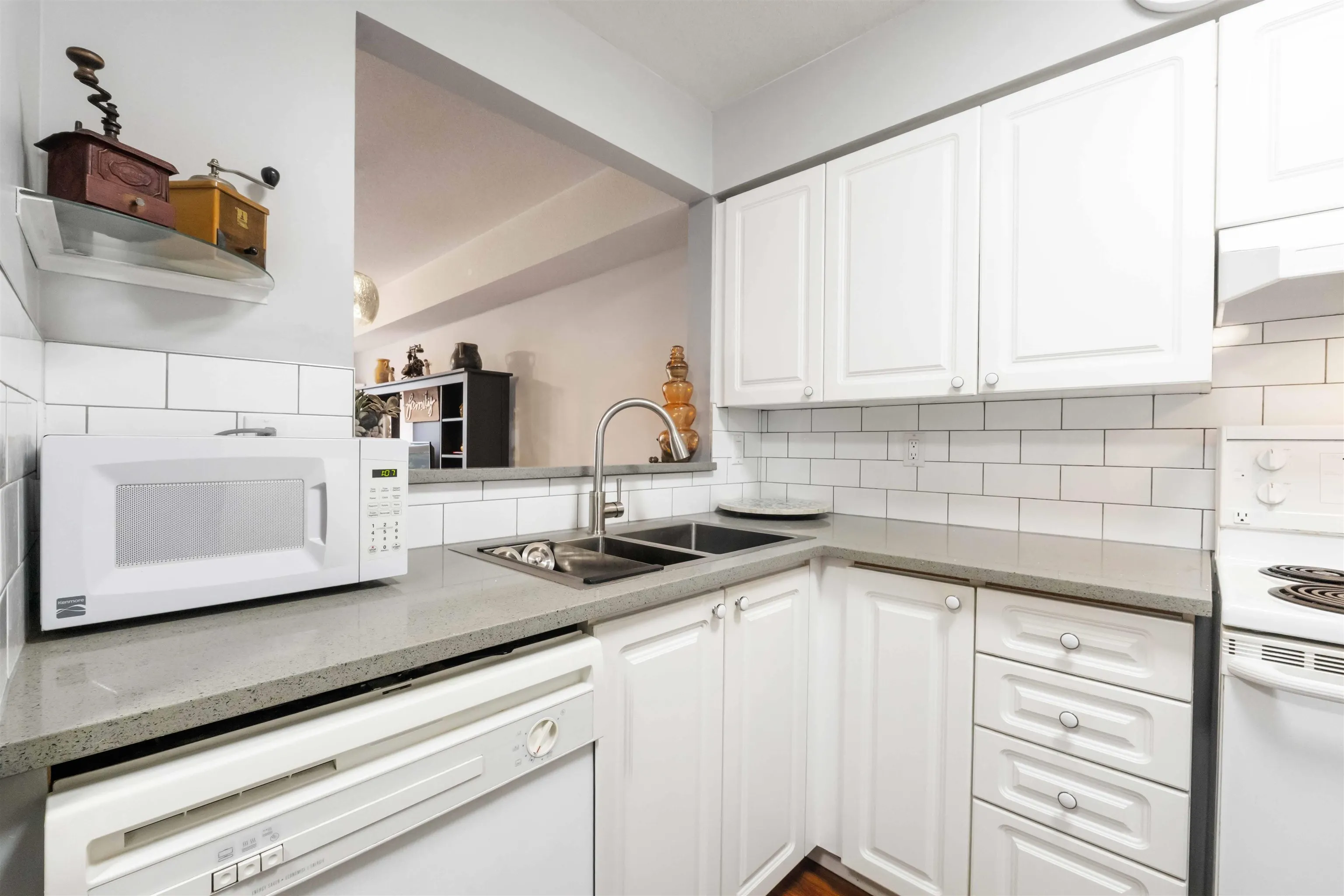 308 14355 103 Avenue