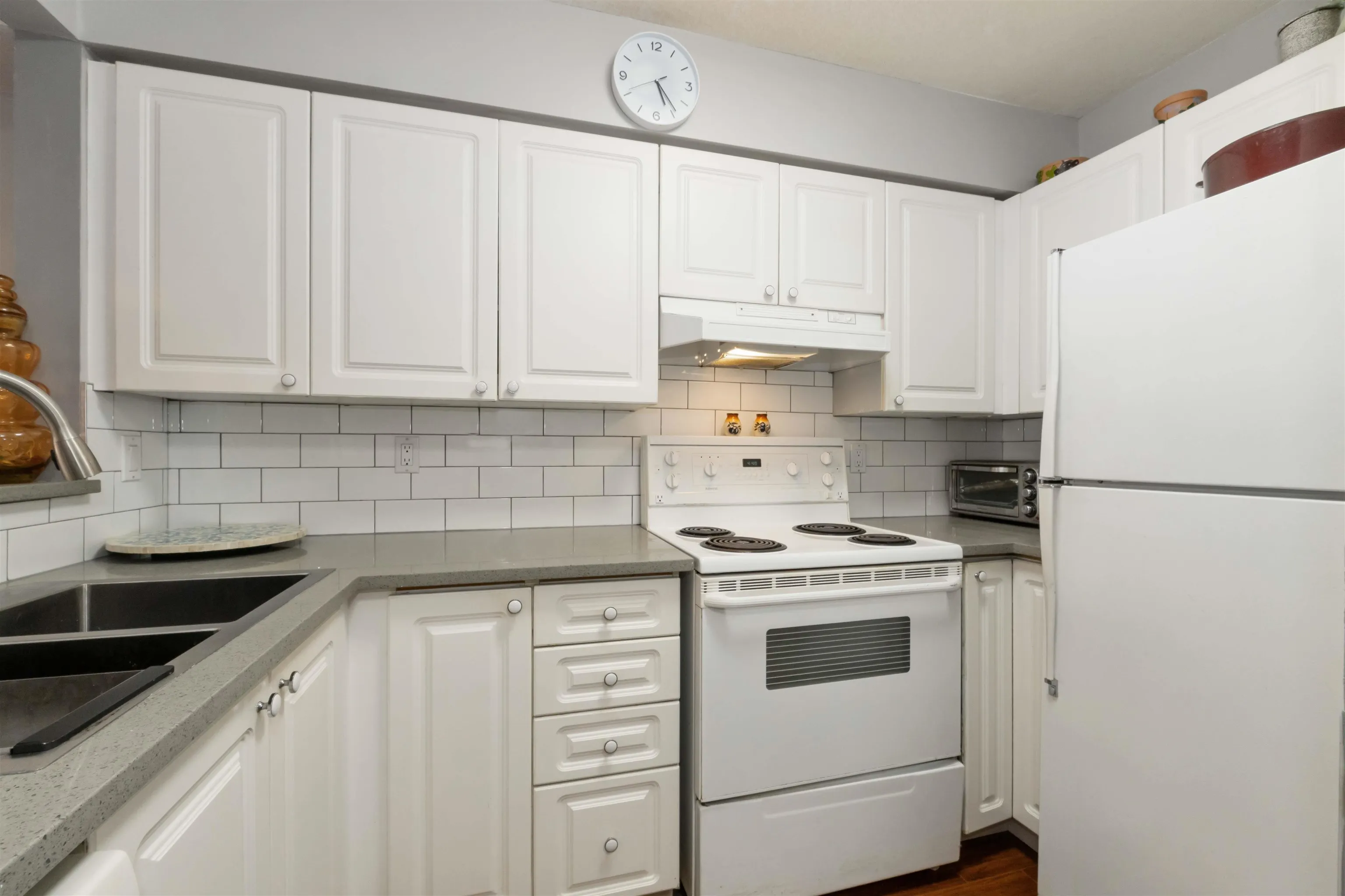 308 14355 103 Avenue