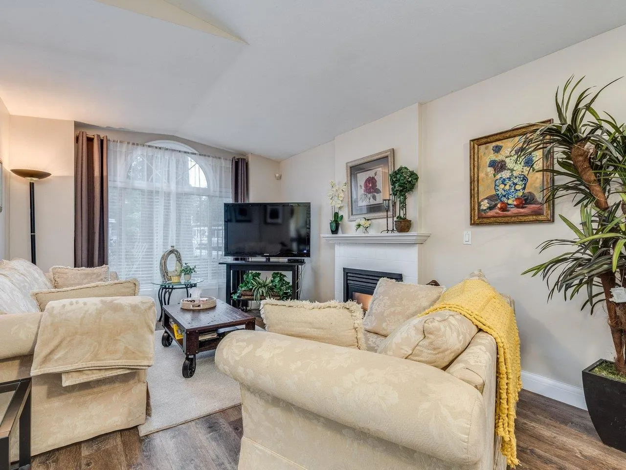 149 9080 198 Street