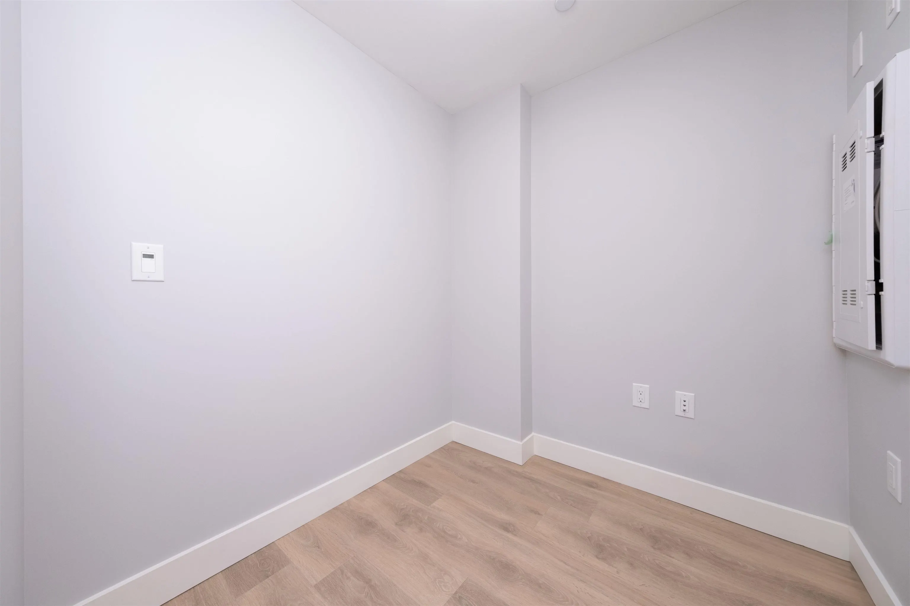 201 3451 Sawmill Crescent