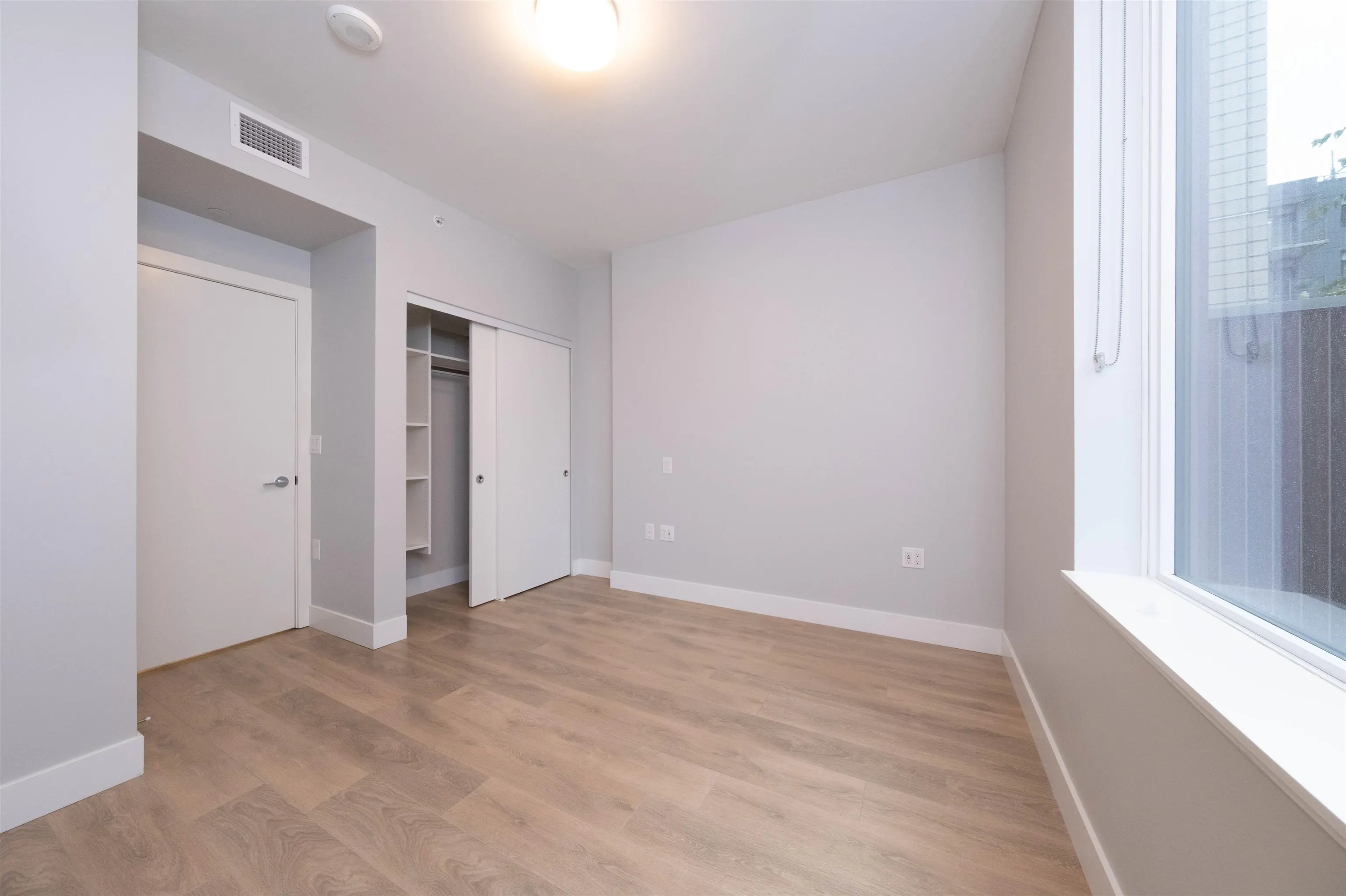 201 3451 Sawmill Crescent