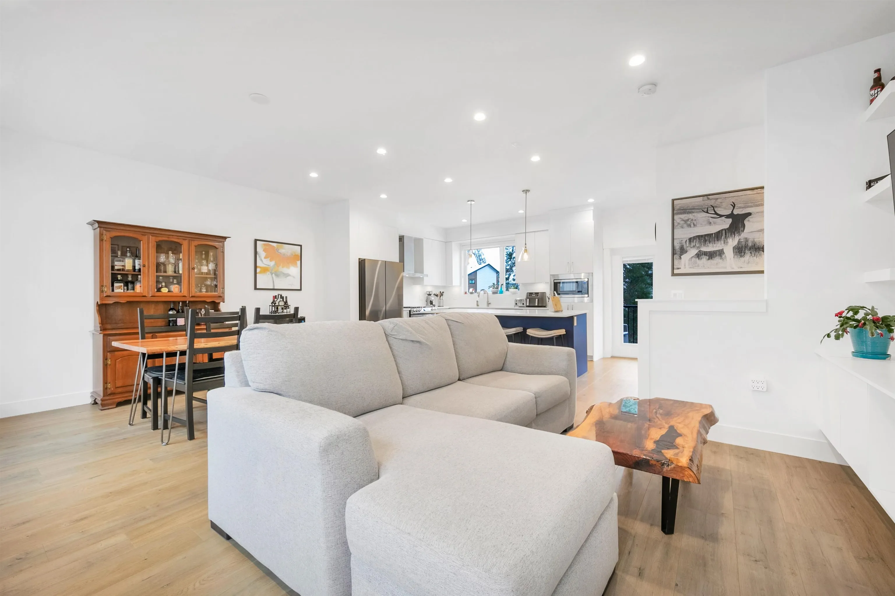 10 17458 100 Avenue