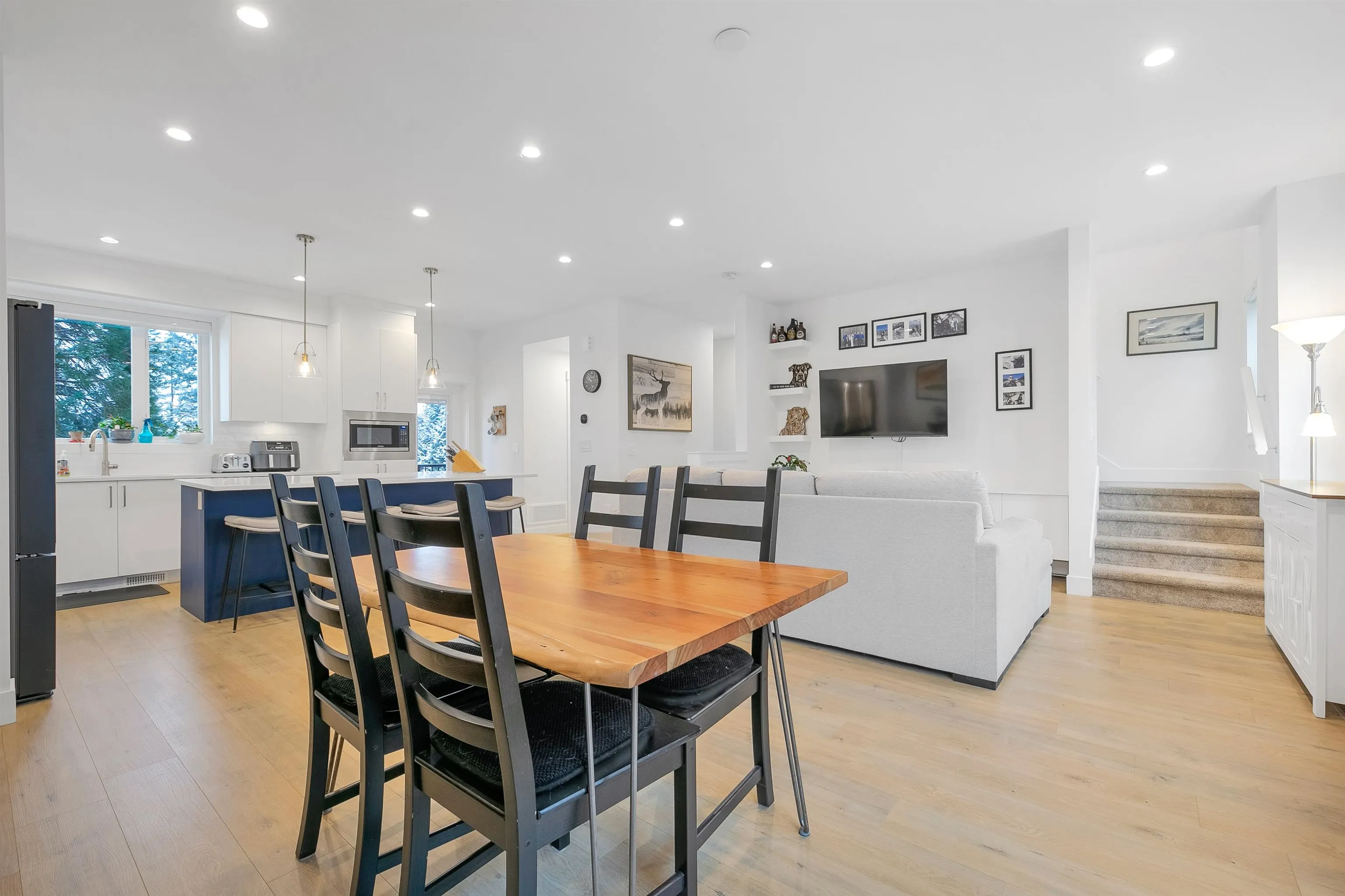 10 17458 100 Avenue