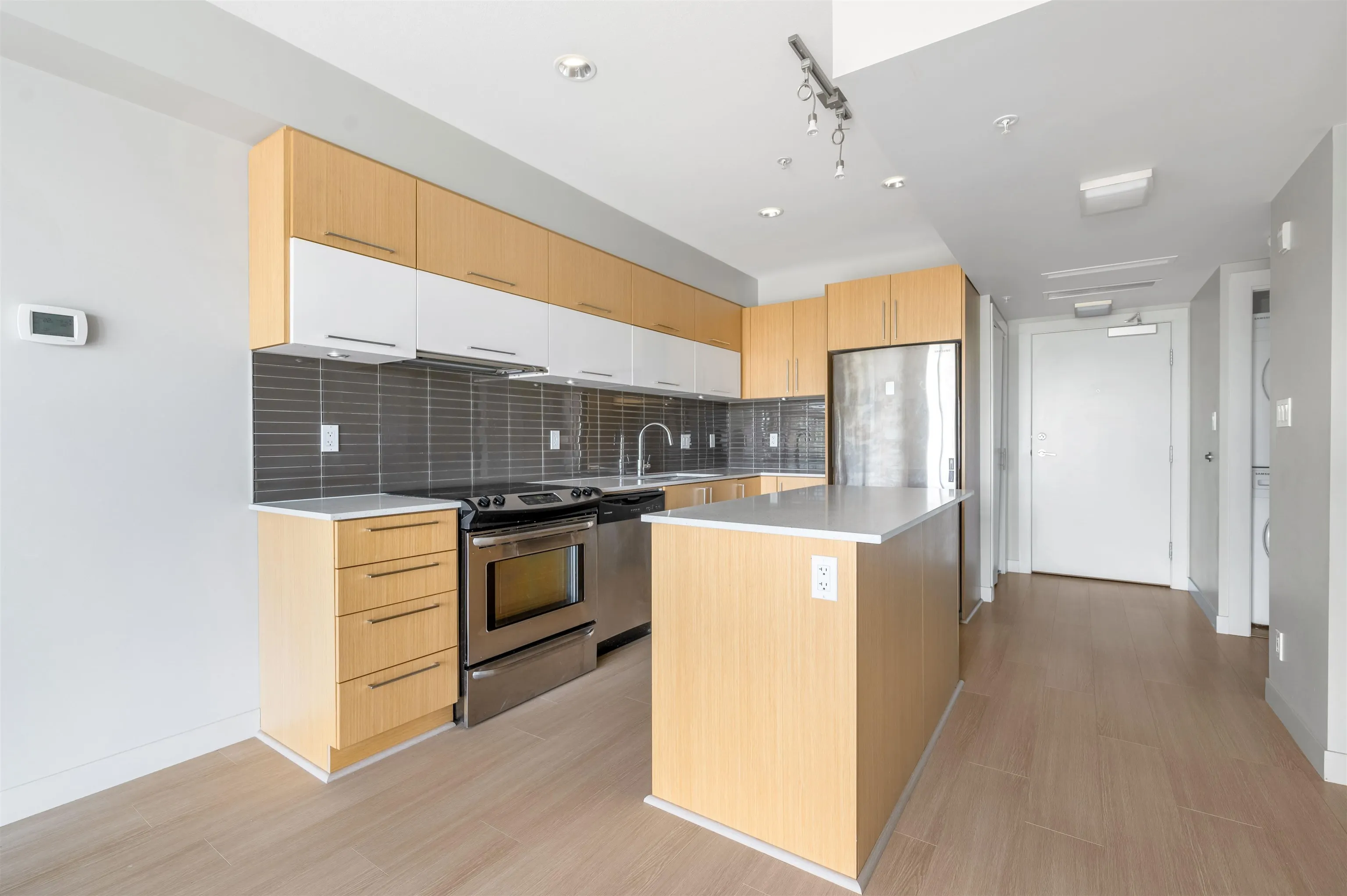413 10020 Dunoon Drive