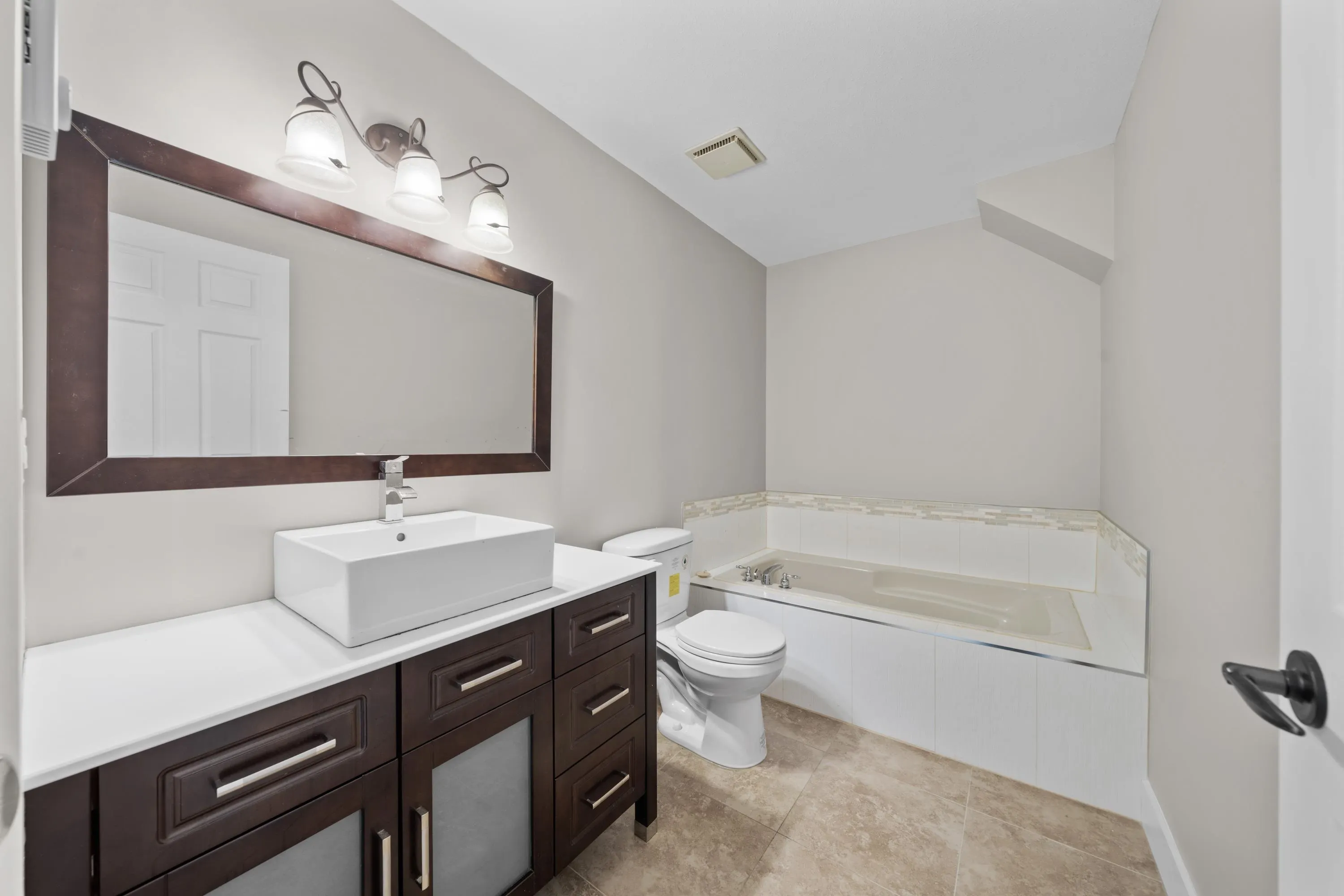 115 22515 116 Avenue