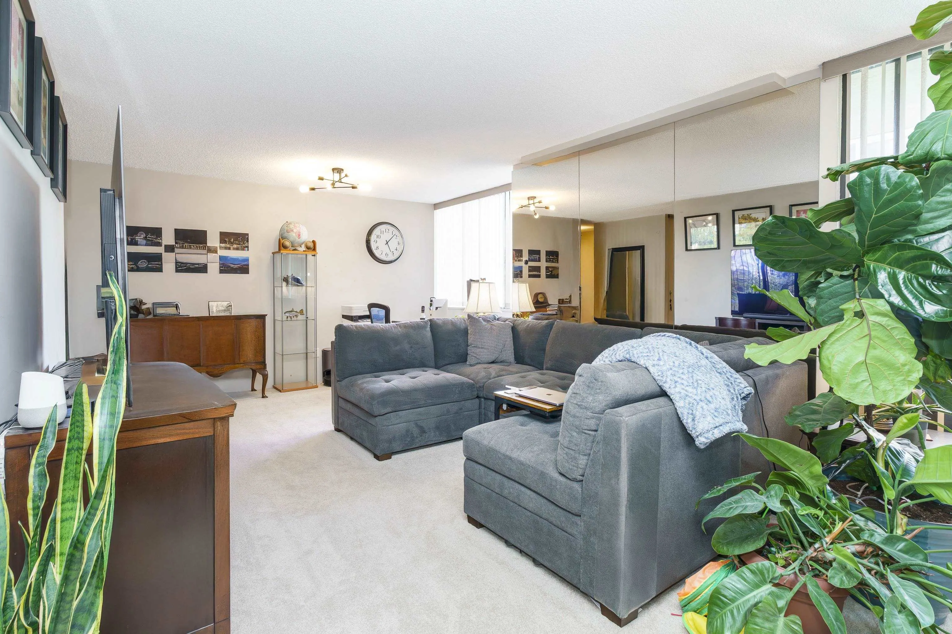 303 3737 Bartlett Court