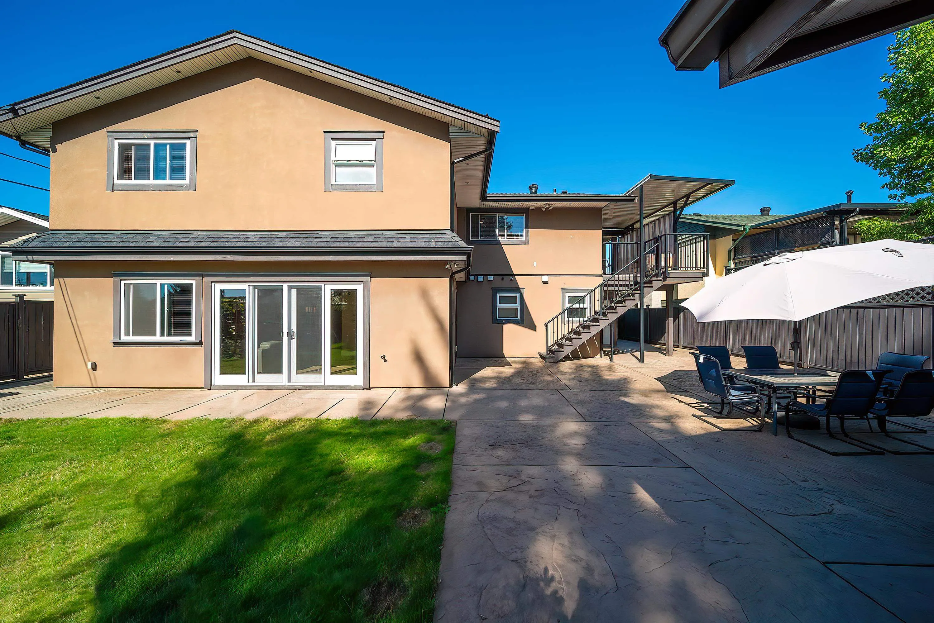 7122 Paulus Court