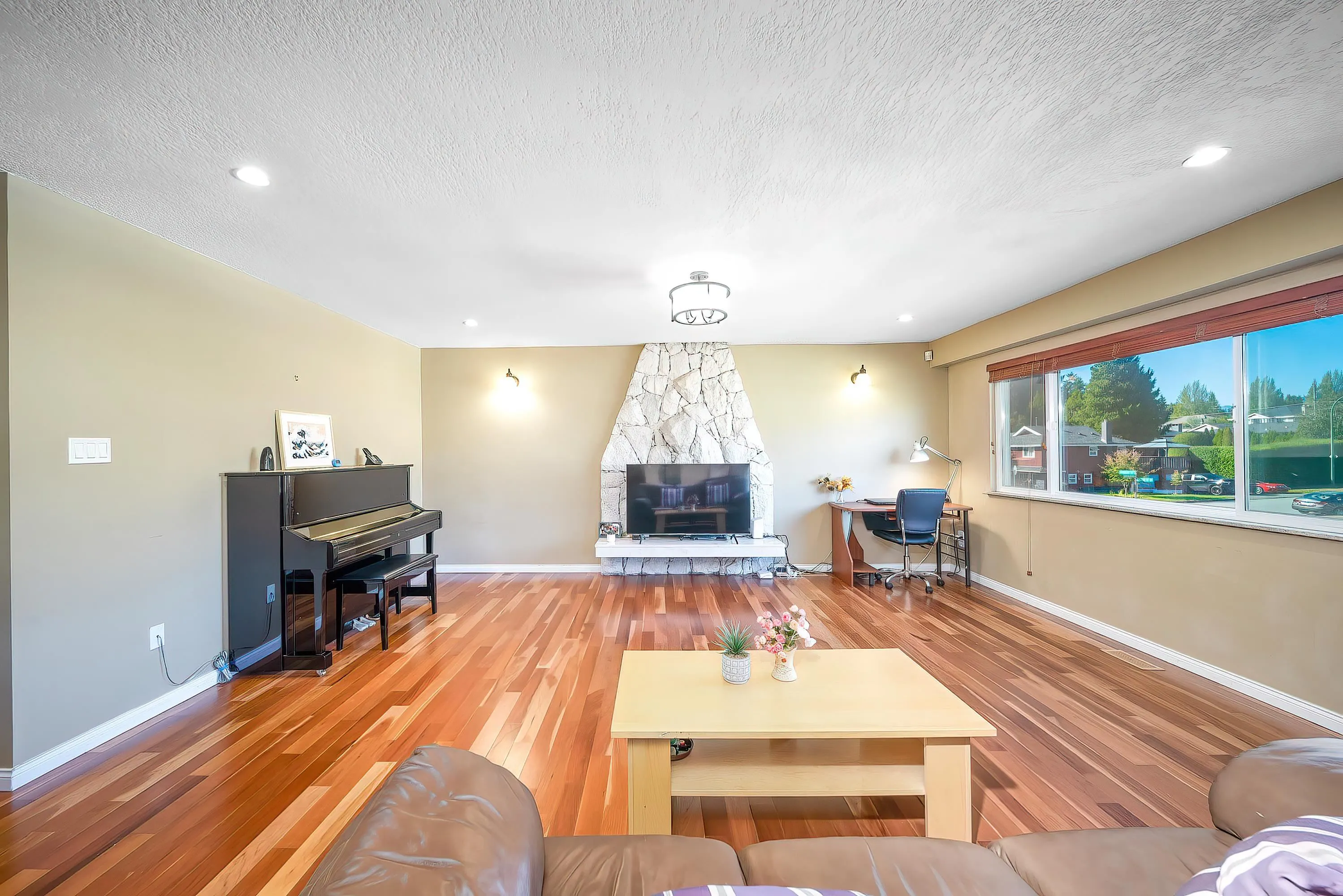 7122 Paulus Court