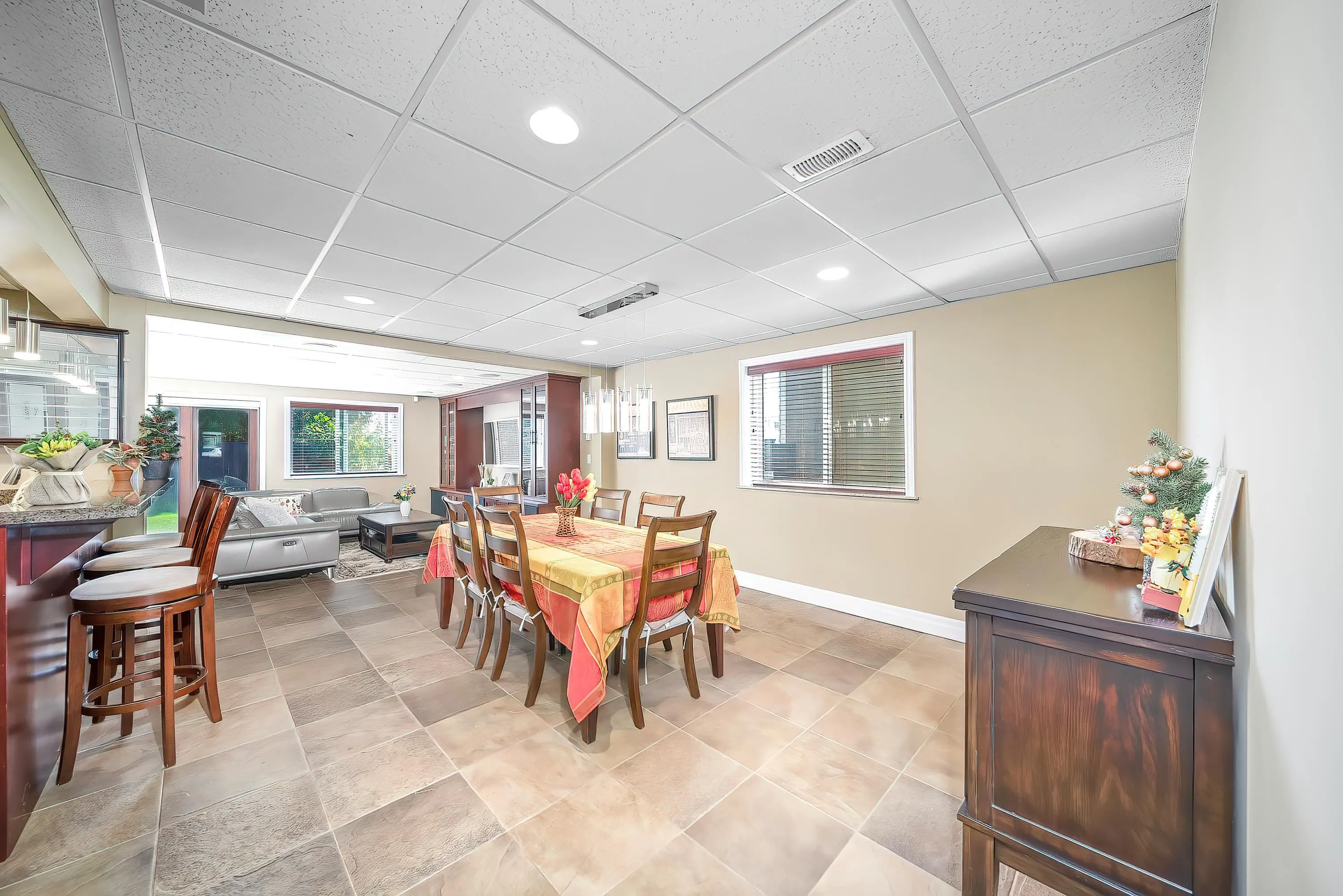 7122 Paulus Court