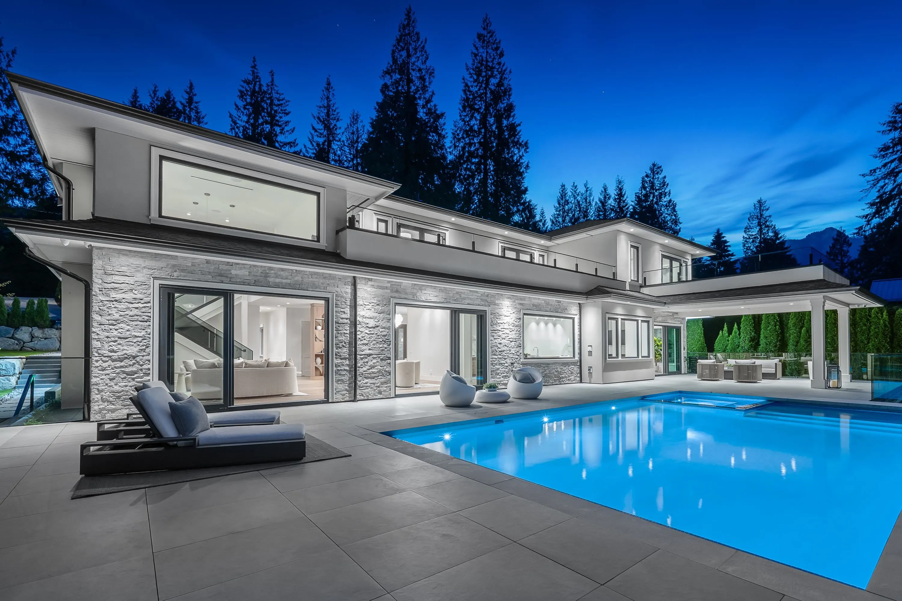 360 Southborough Drive