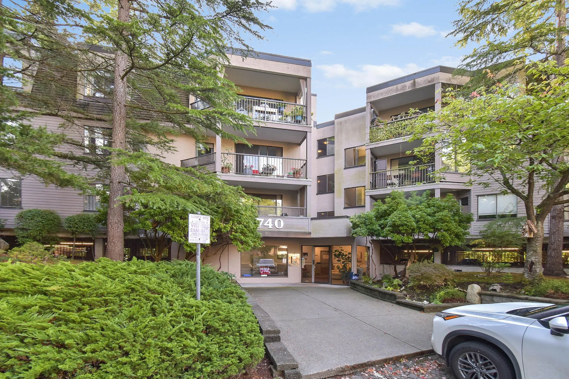 113 1740 Southmere Crescent
