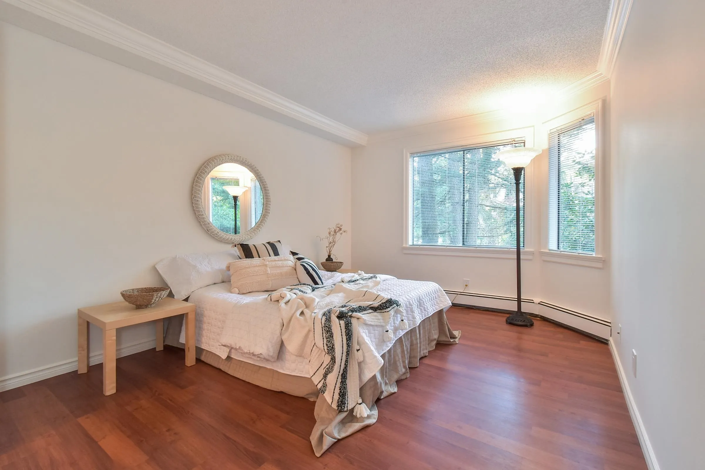 113 1740 Southmere Crescent