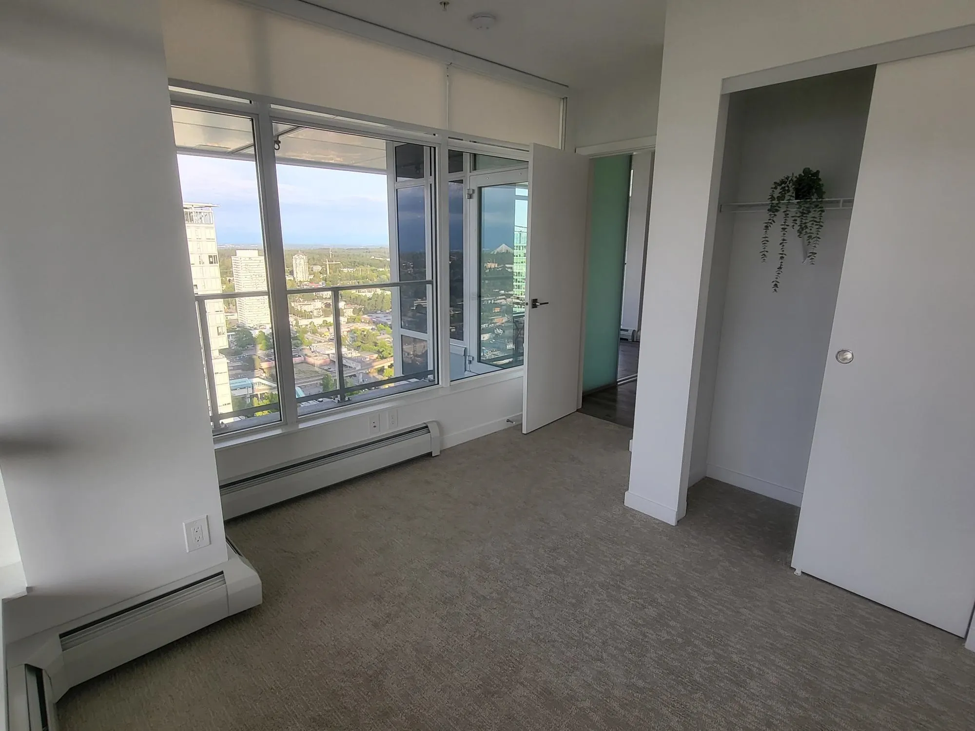 3305 13350 Central Avenue