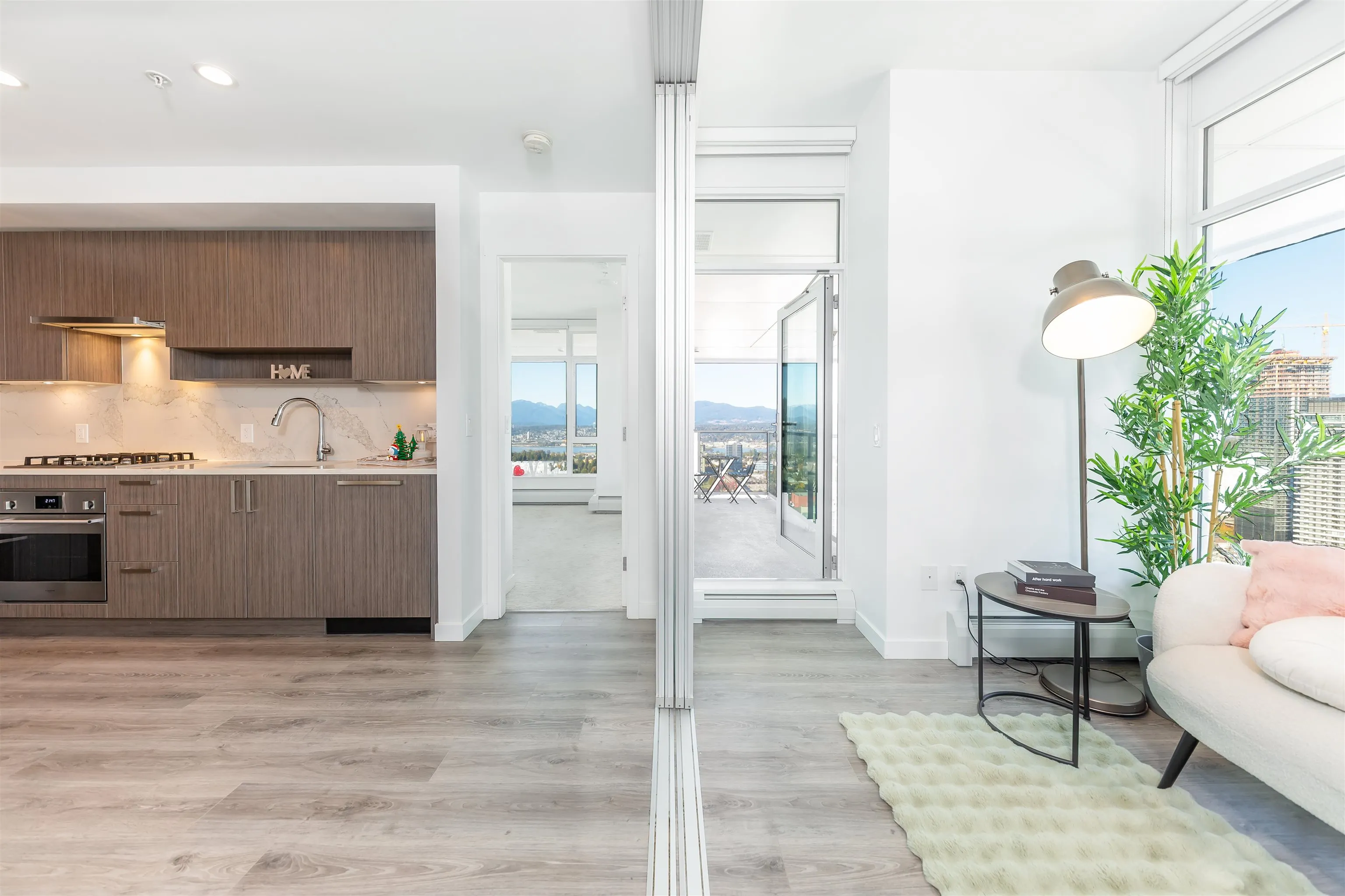 3305 13350 Central Avenue