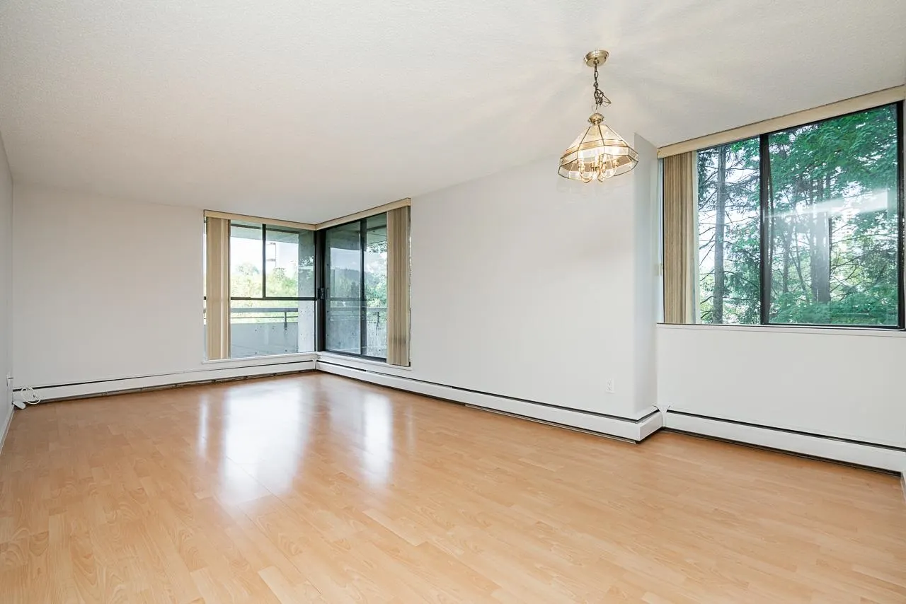 406 3755 Bartlett Court