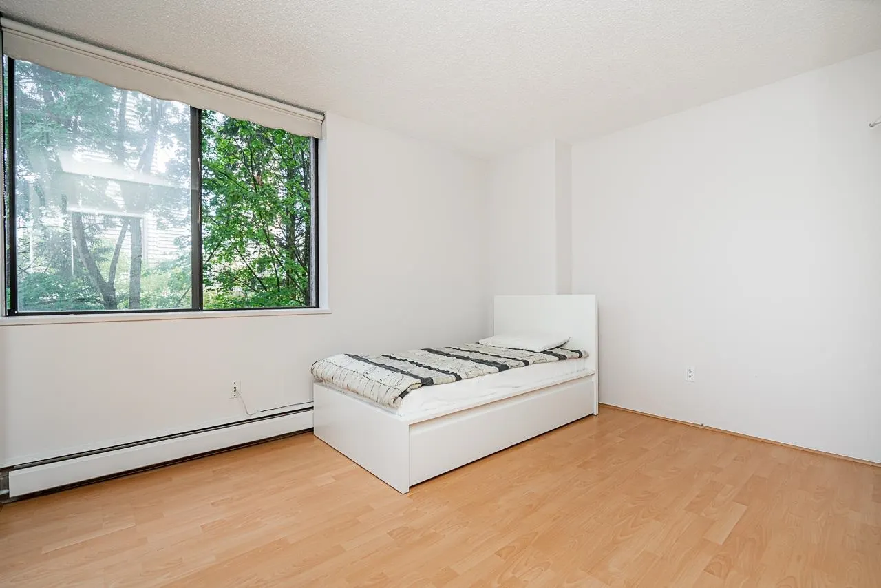 406 3755 Bartlett Court