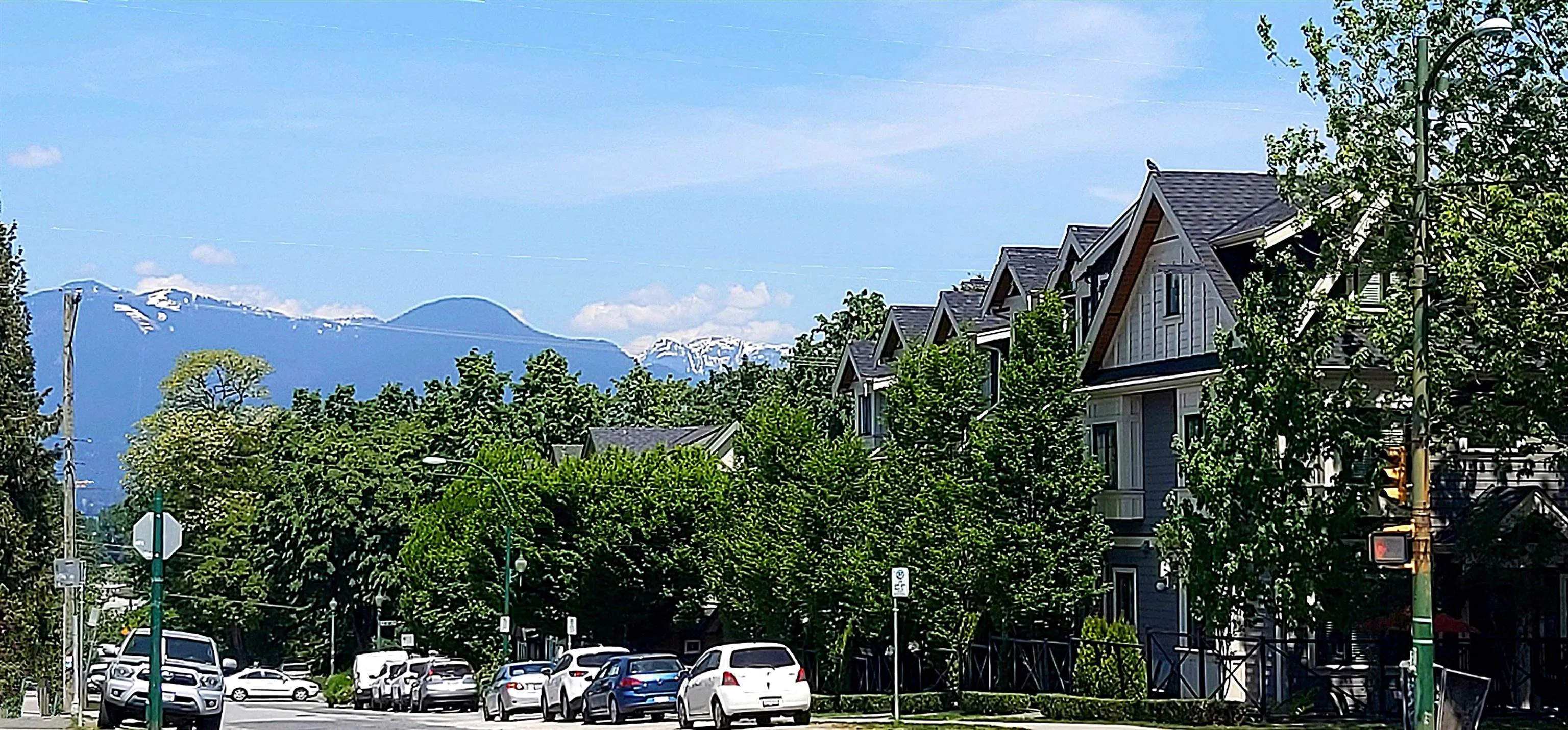 901 E Broadway Street