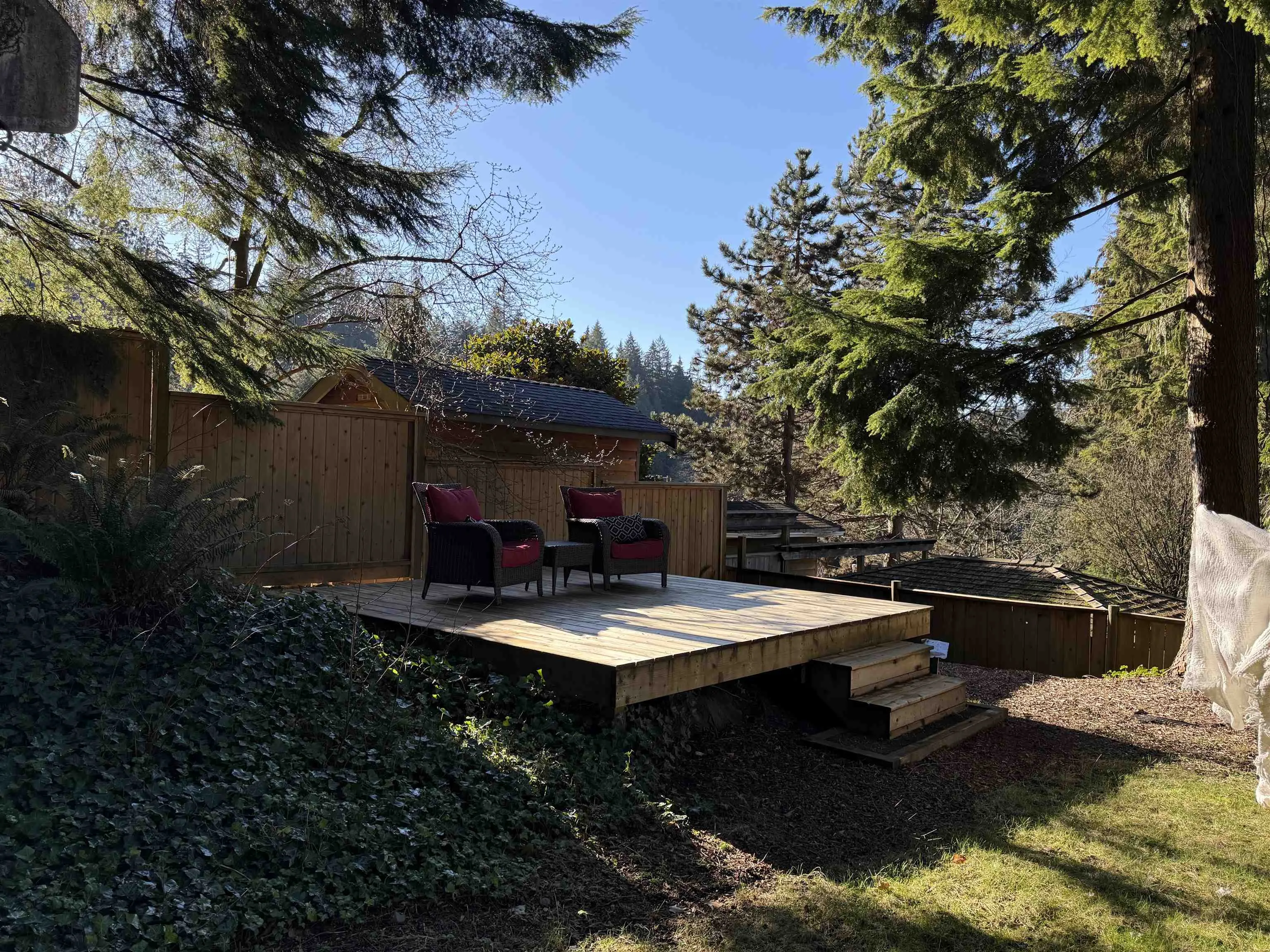 4593 Cliffmont Road