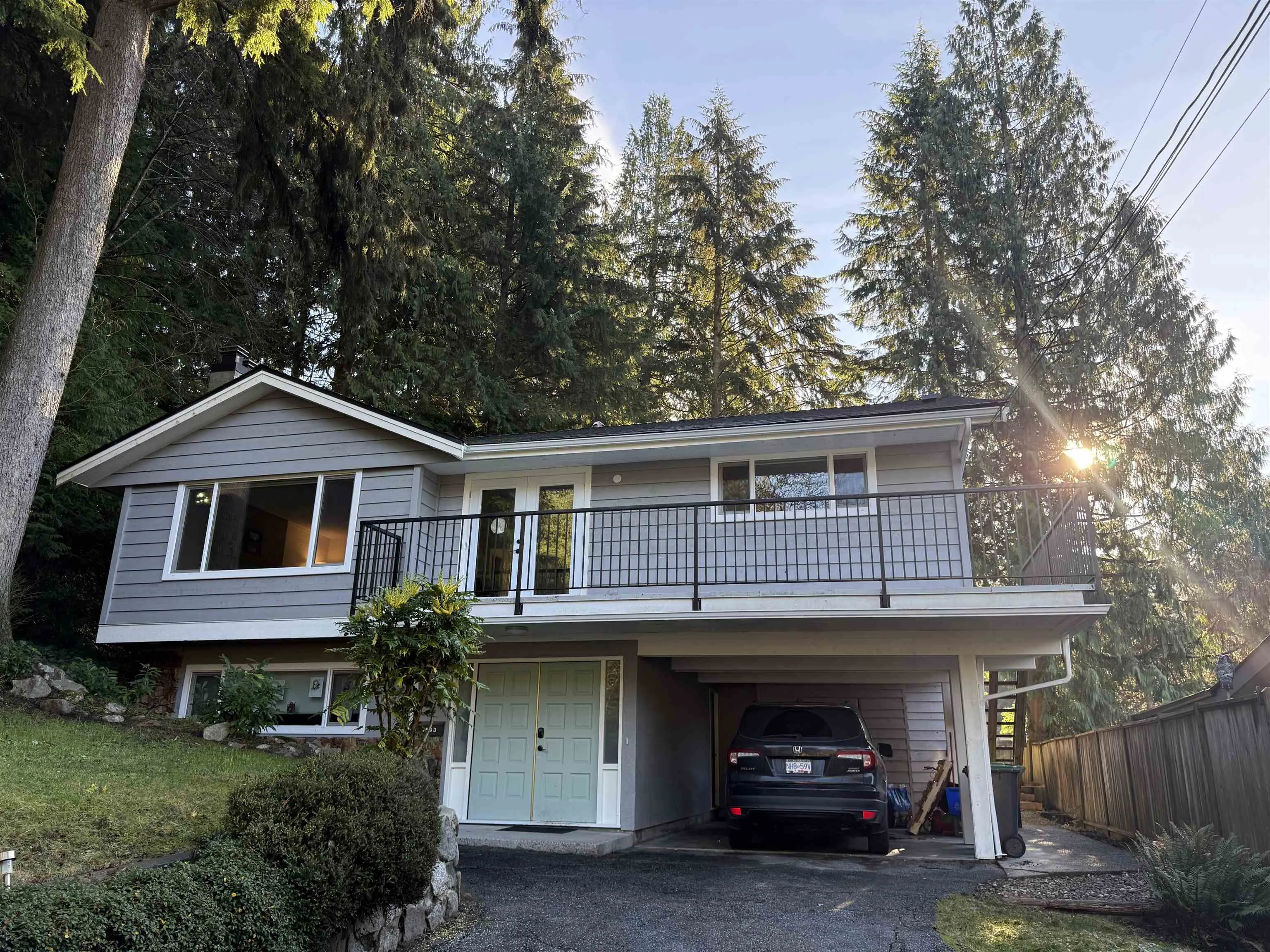 4593 Cliffmont Road