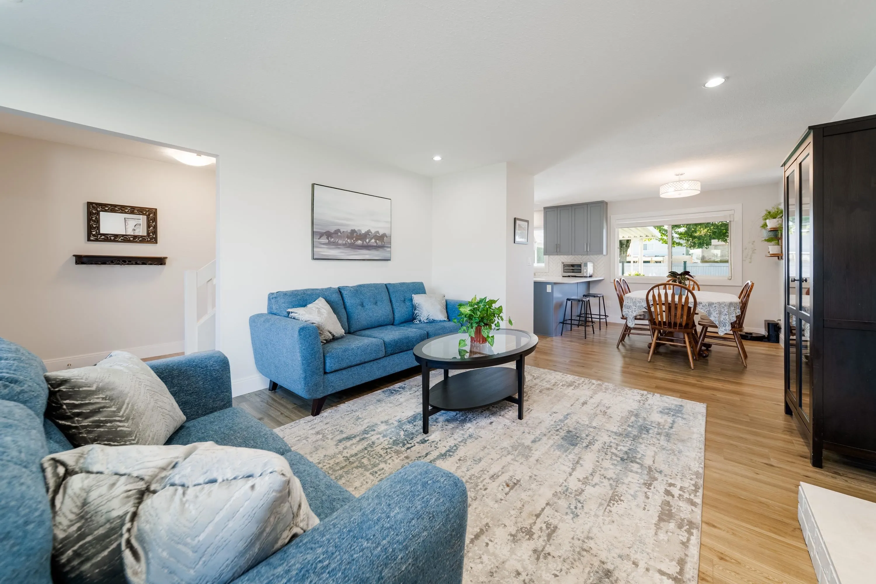 6527 Swanson Street