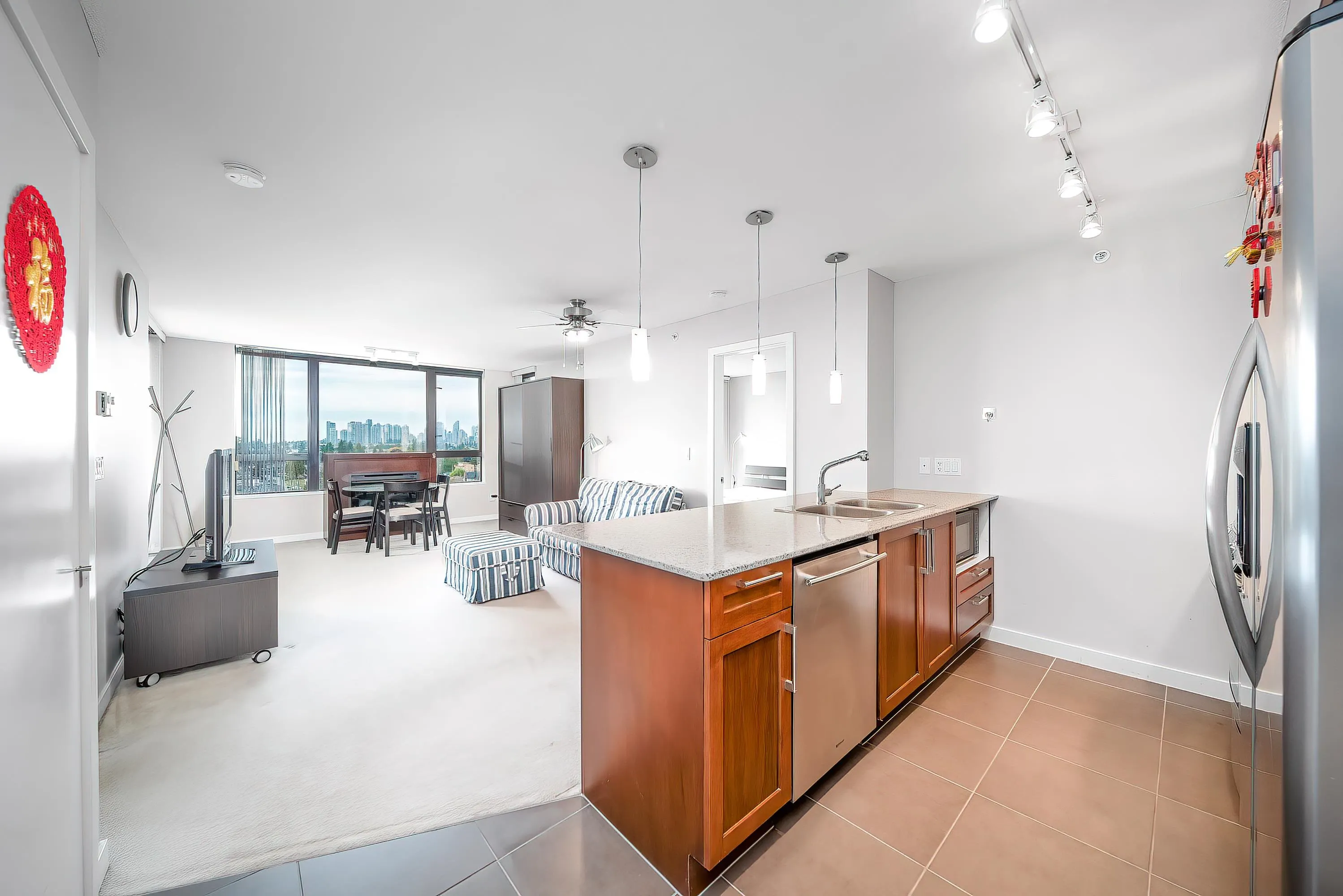 1205 7088 Salisbury Avenue