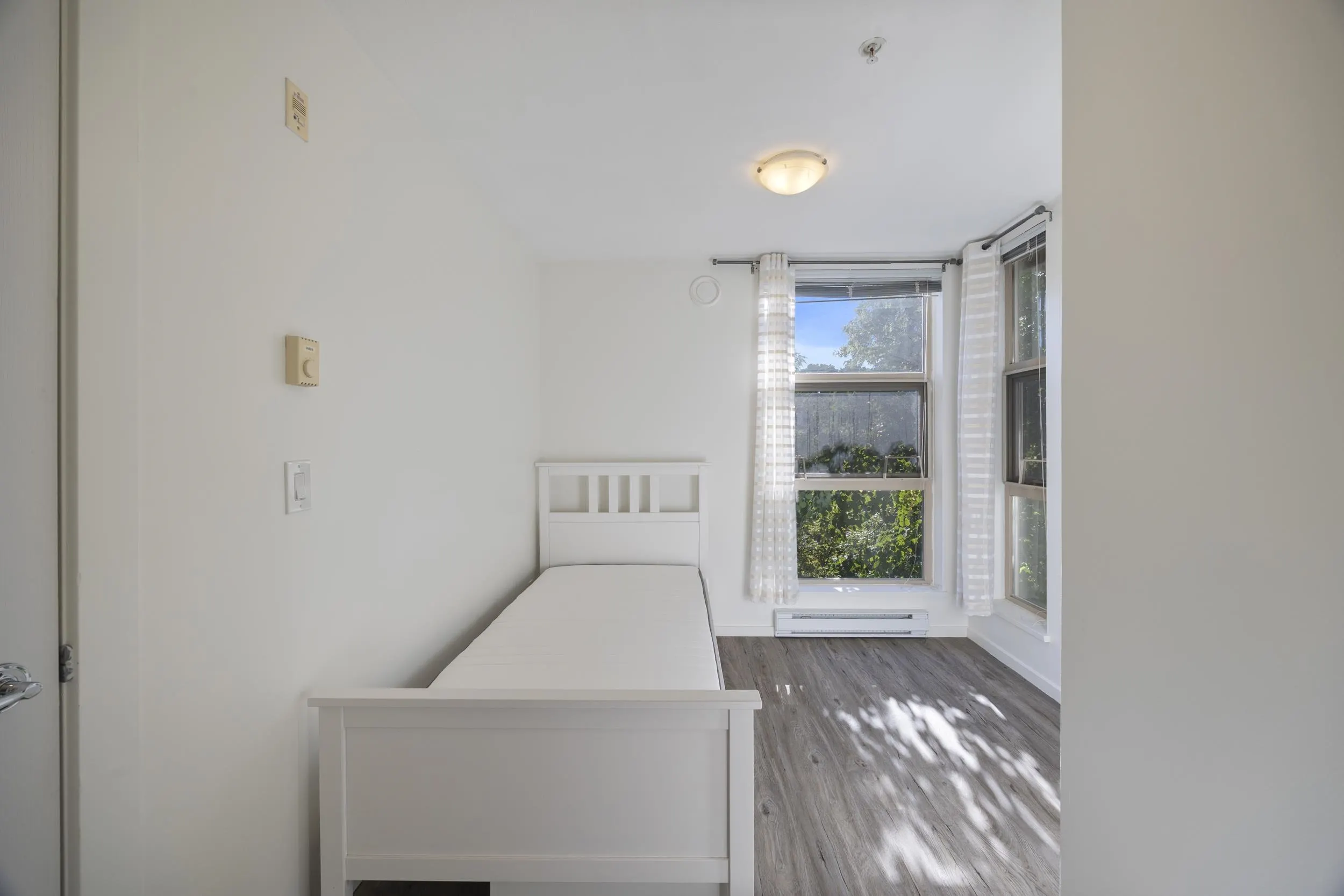 310 9339 University Crescent