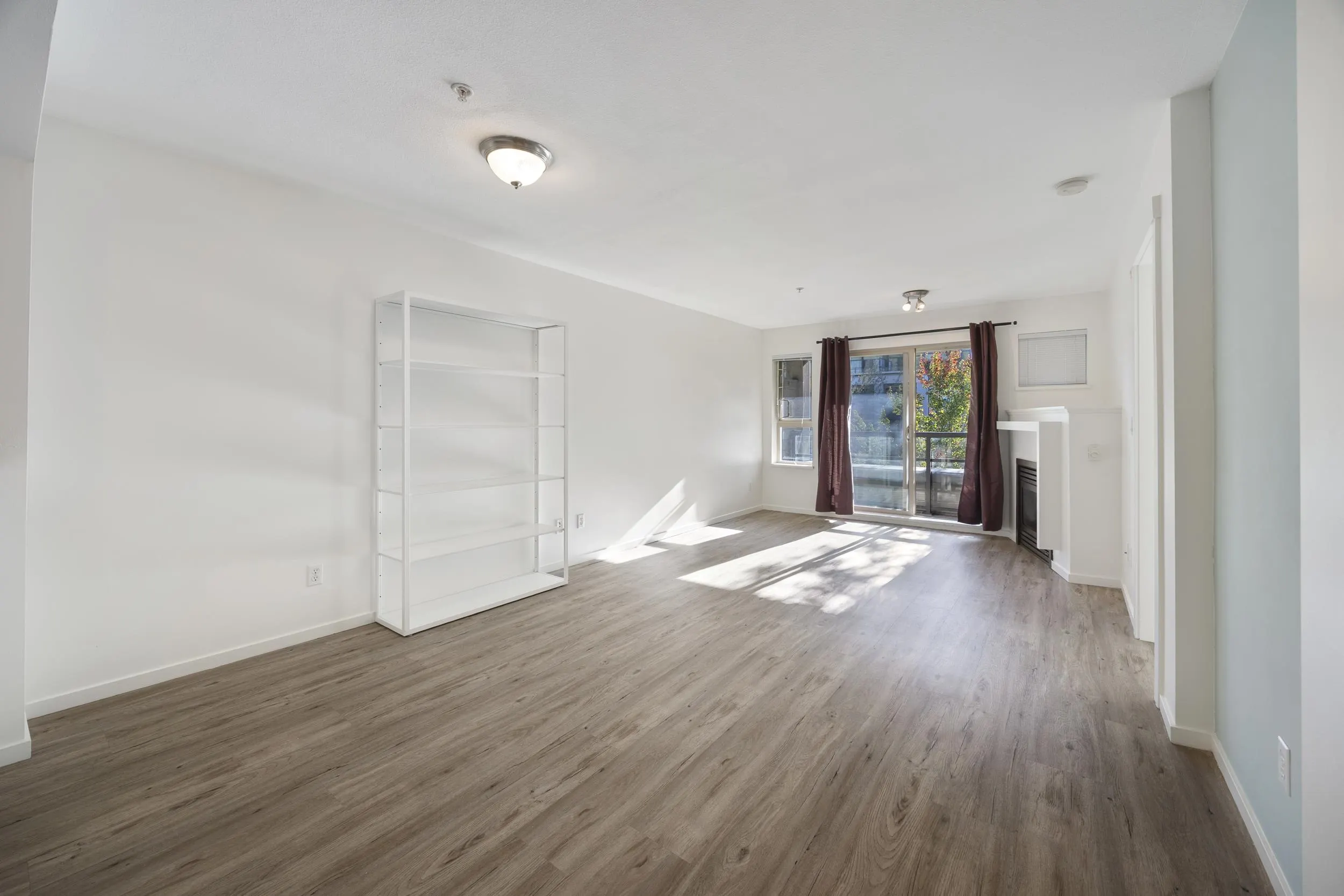 310 9339 University Crescent