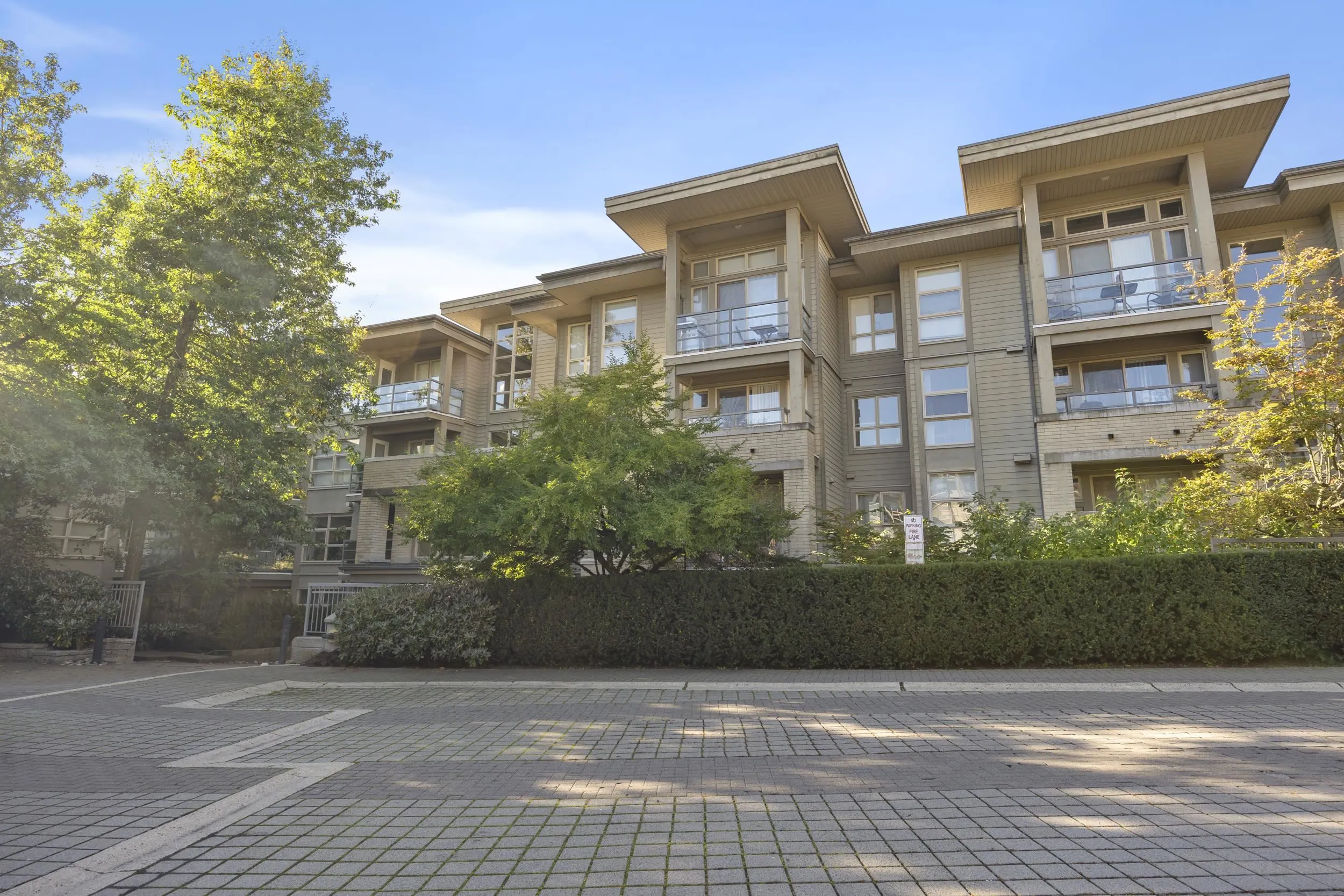 310 9339 University Crescent